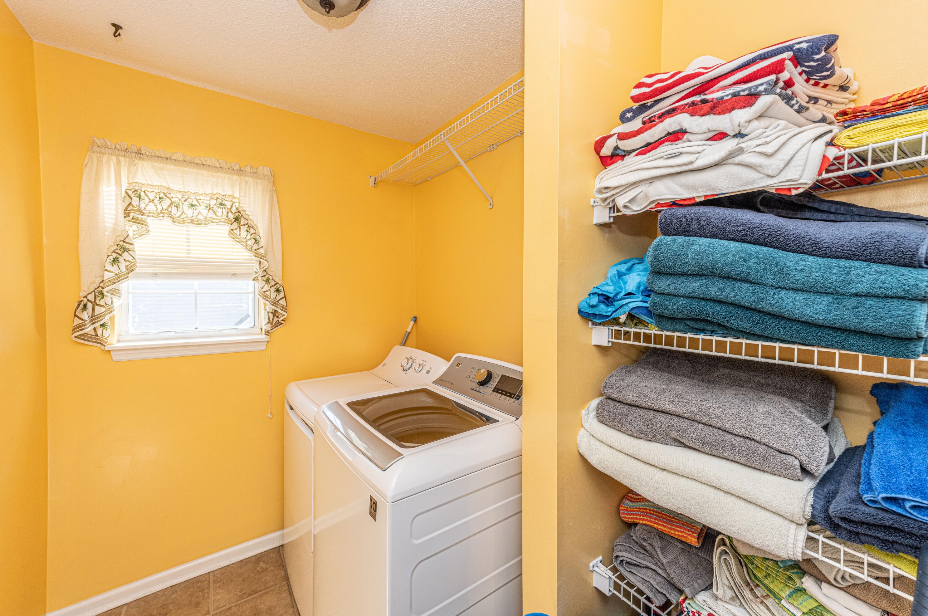 1535 Harborsun Dr, Charleston SC 29412-8273 exterior