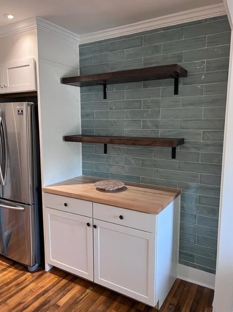 733 Longfellow Rd, Charleston SC 29407-7061 exterior