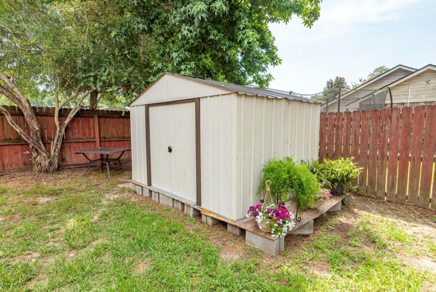 1019 Douglas Wayne Rd, Summerville SC  29483-8637 exterior