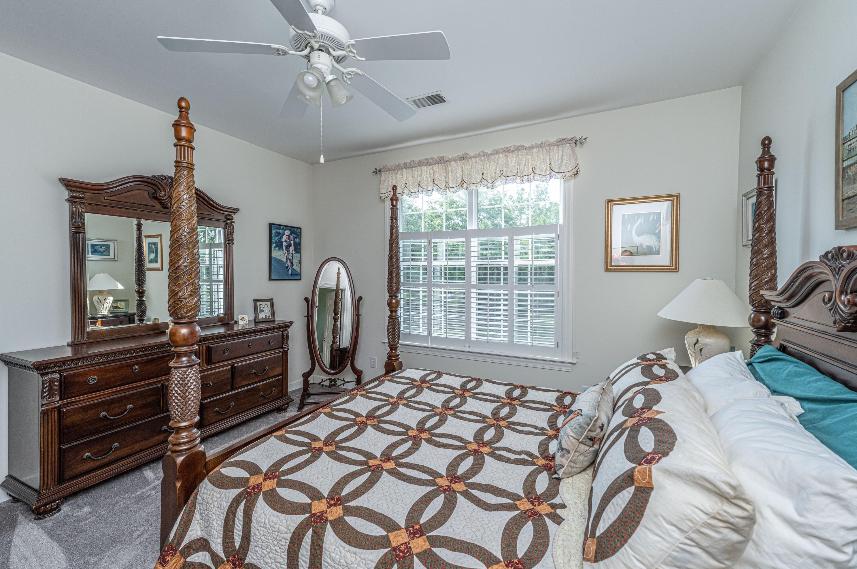 49 Oyster Point Row, Charleston SC  29412-3615 exterior