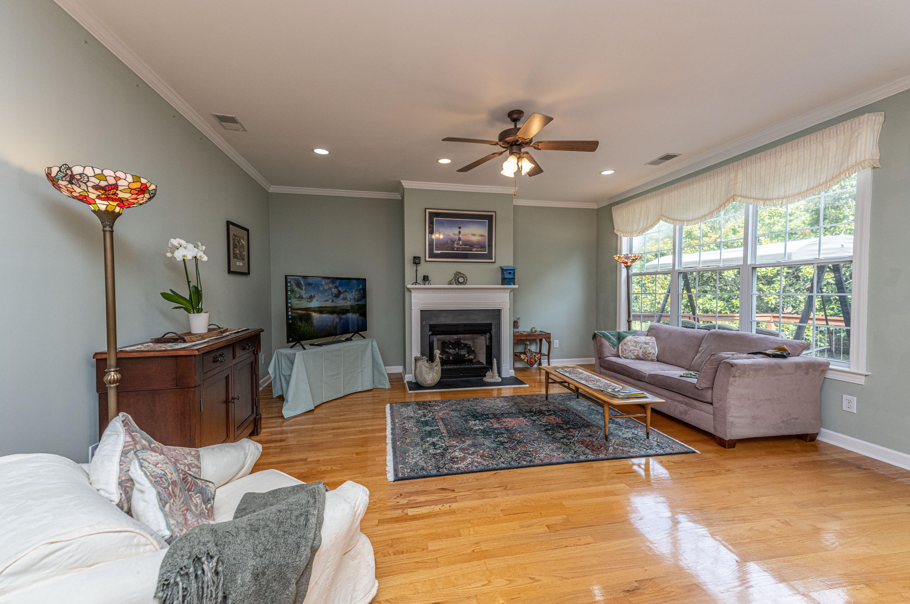 49 Oyster Point Row, Charleston SC  29412-3615 exterior