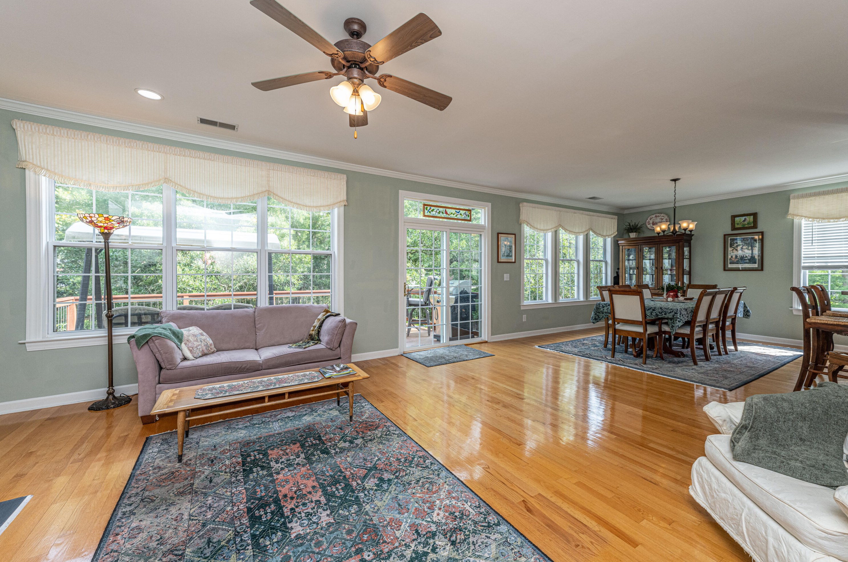 49 Oyster Point Row, Charleston SC  29412-3615 exterior