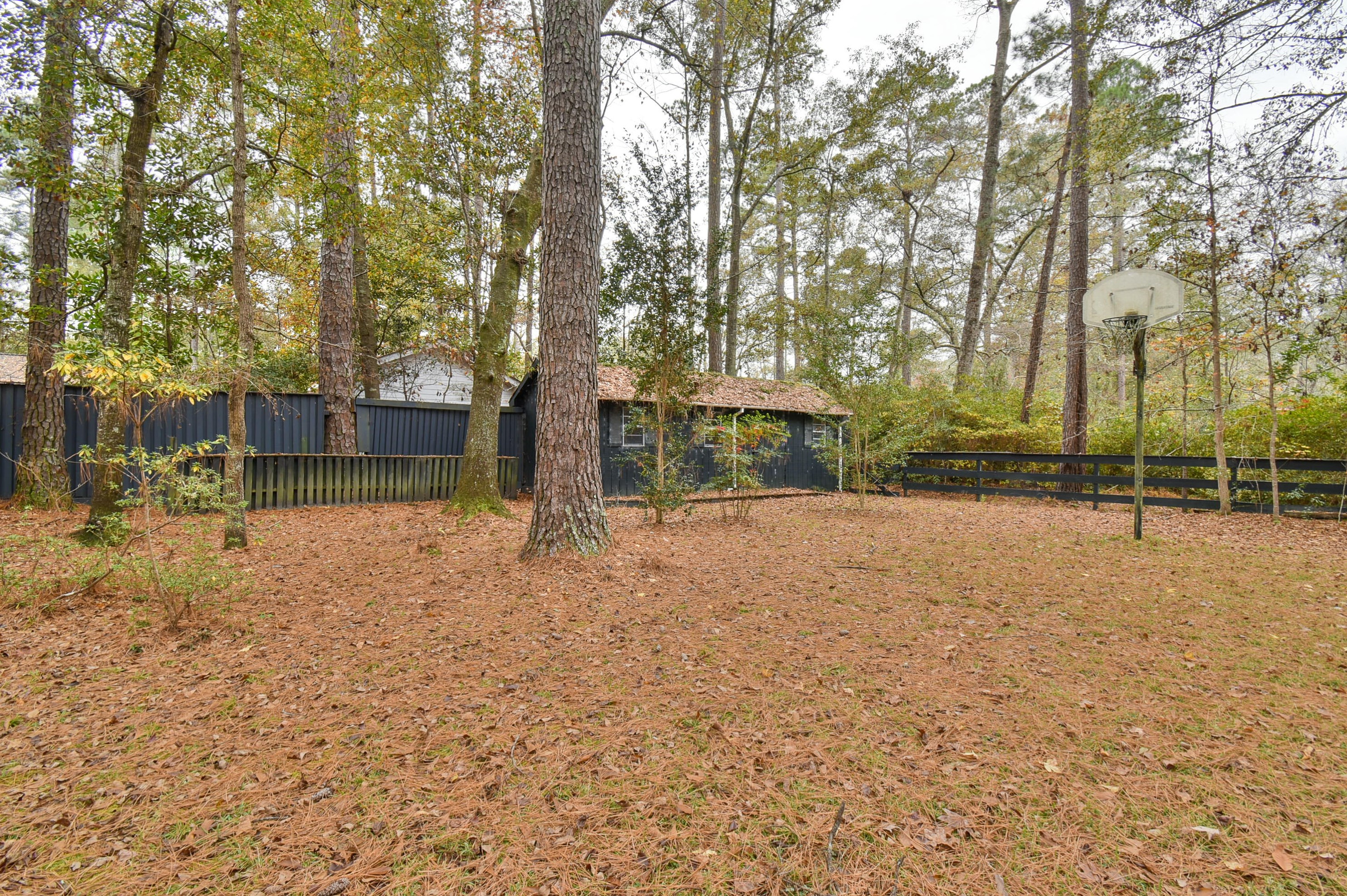 201 Fenwick Rd, Walterboro SC  29488-3572 exterior