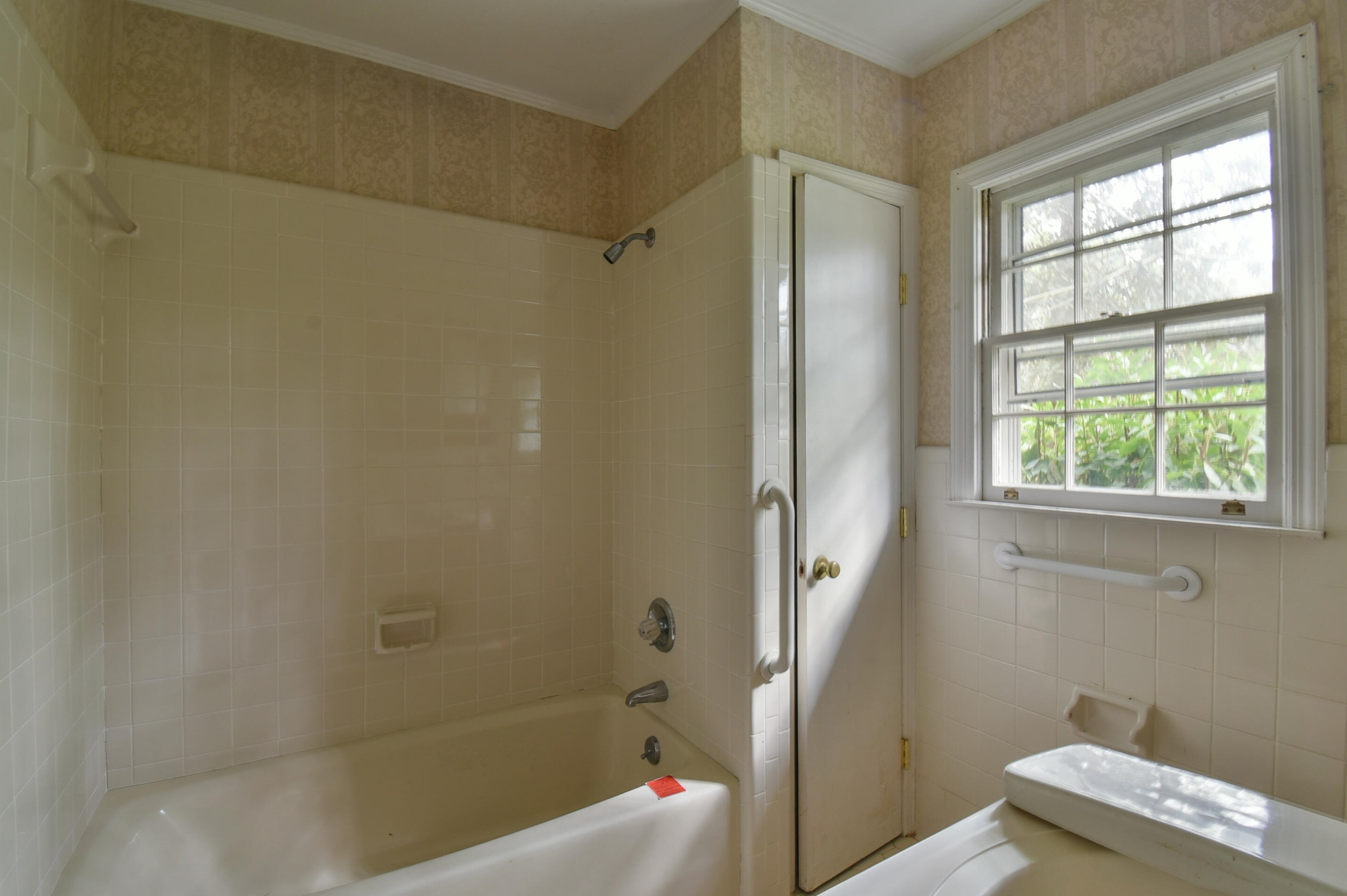 201 Fenwick Rd, Walterboro SC  29488-3572 exterior