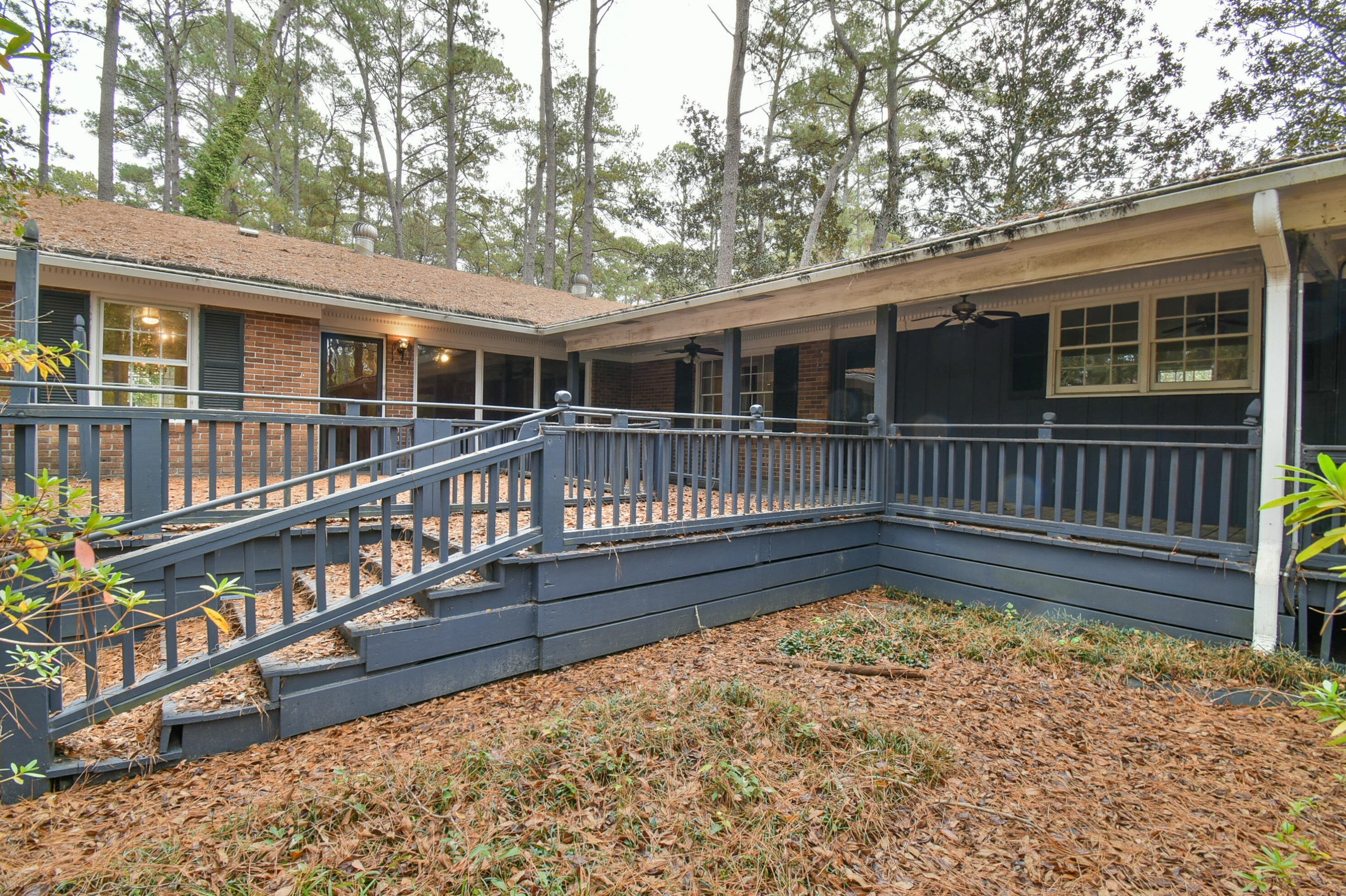201 Fenwick Rd, Walterboro SC  29488-3572 exterior