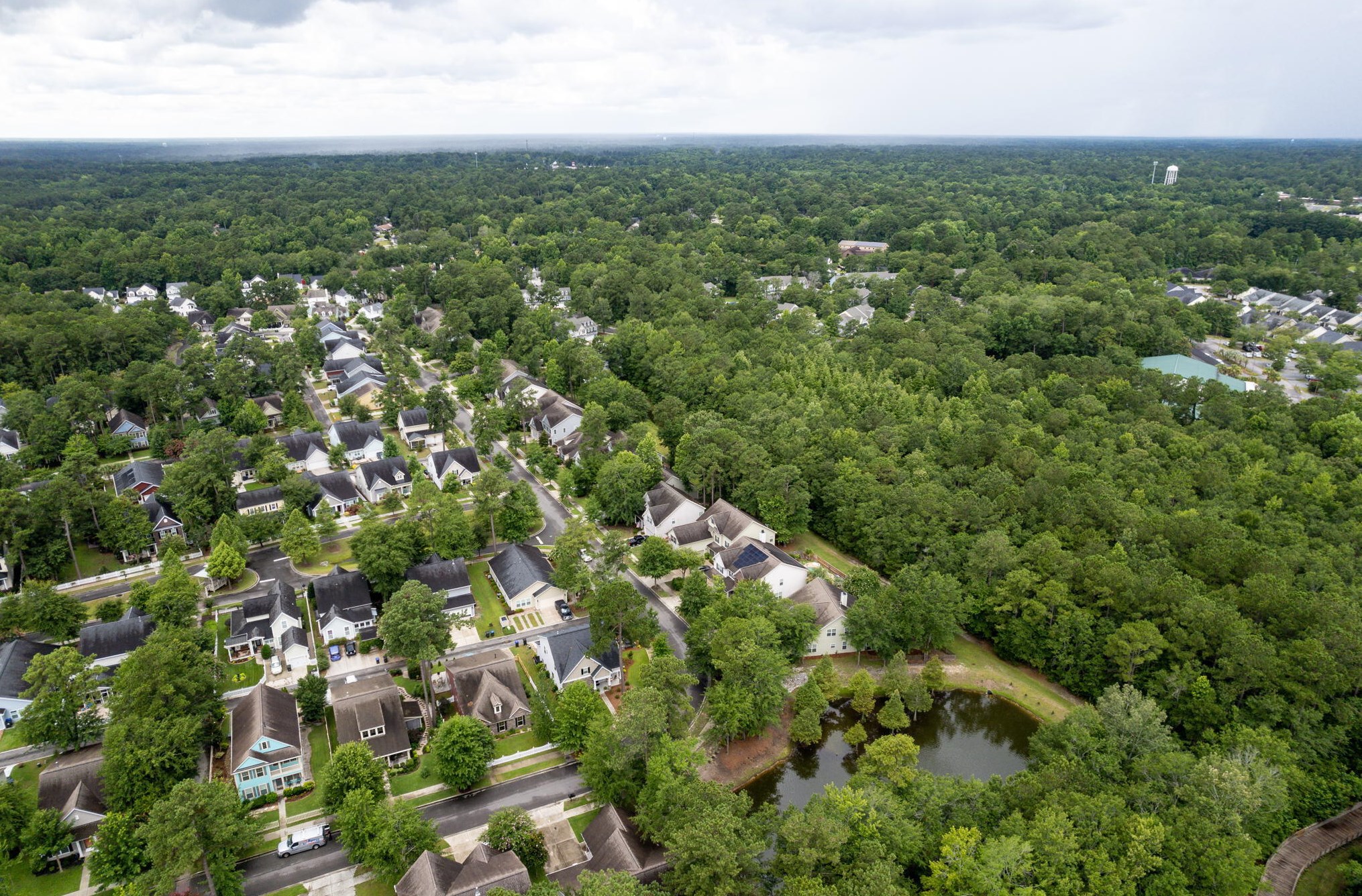 124 Comiskey Park Cir, Summerville SC  29485-7335 exterior