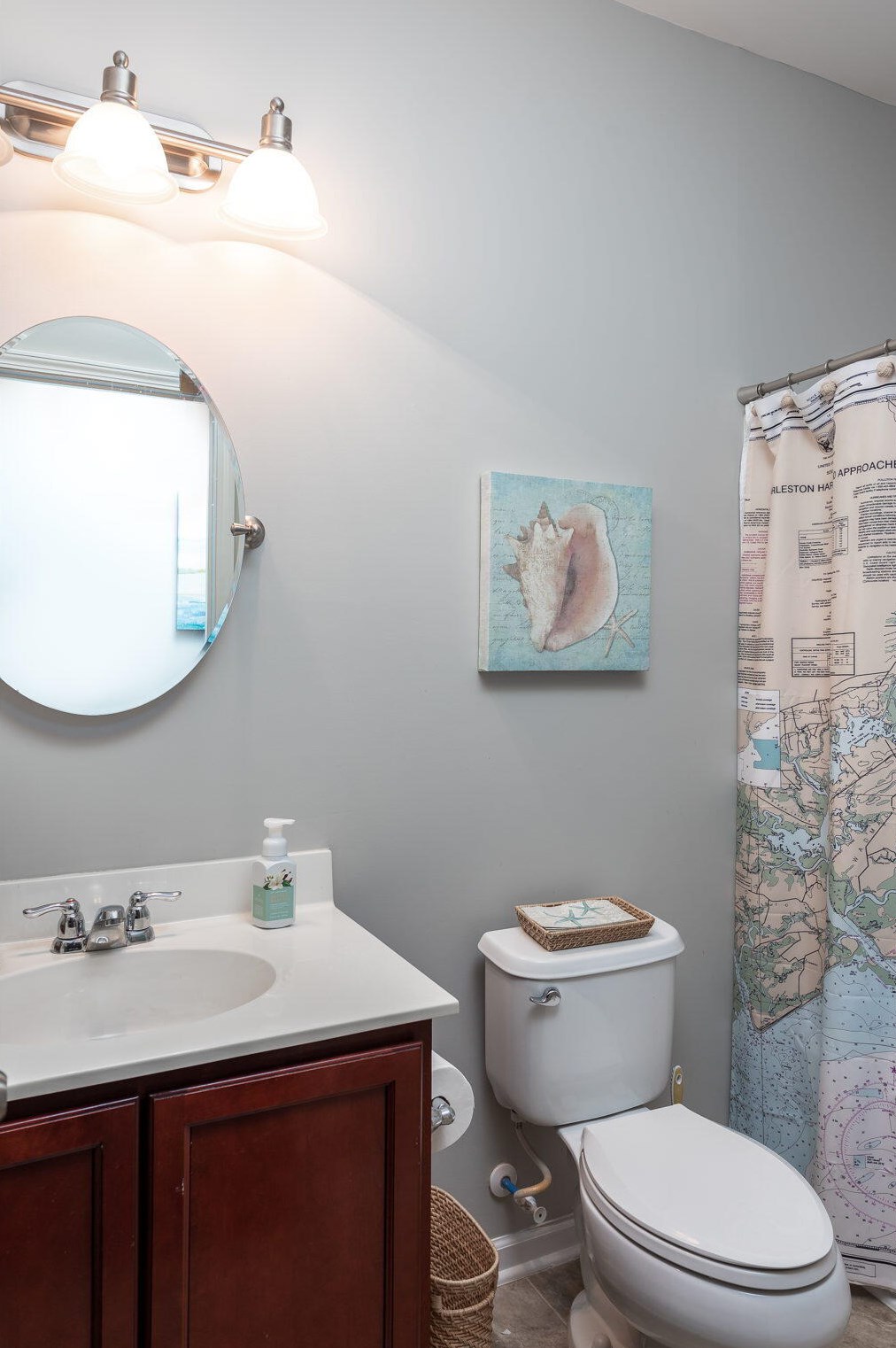124 Comiskey Park Cir, Summerville SC  29485-7335 exterior