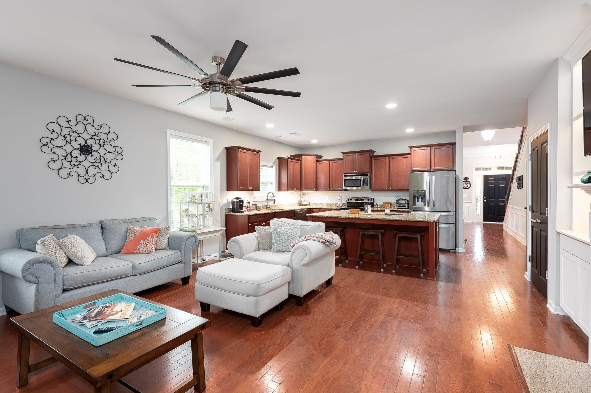 124 Comiskey Park Cir, Summerville SC  29485-7335 exterior