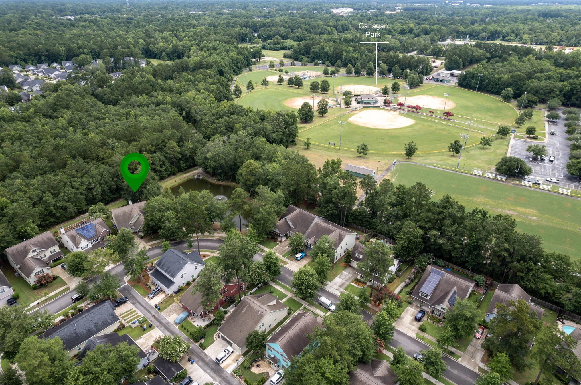 124 Comiskey Park Cir, Summerville SC  29485-7335 exterior
