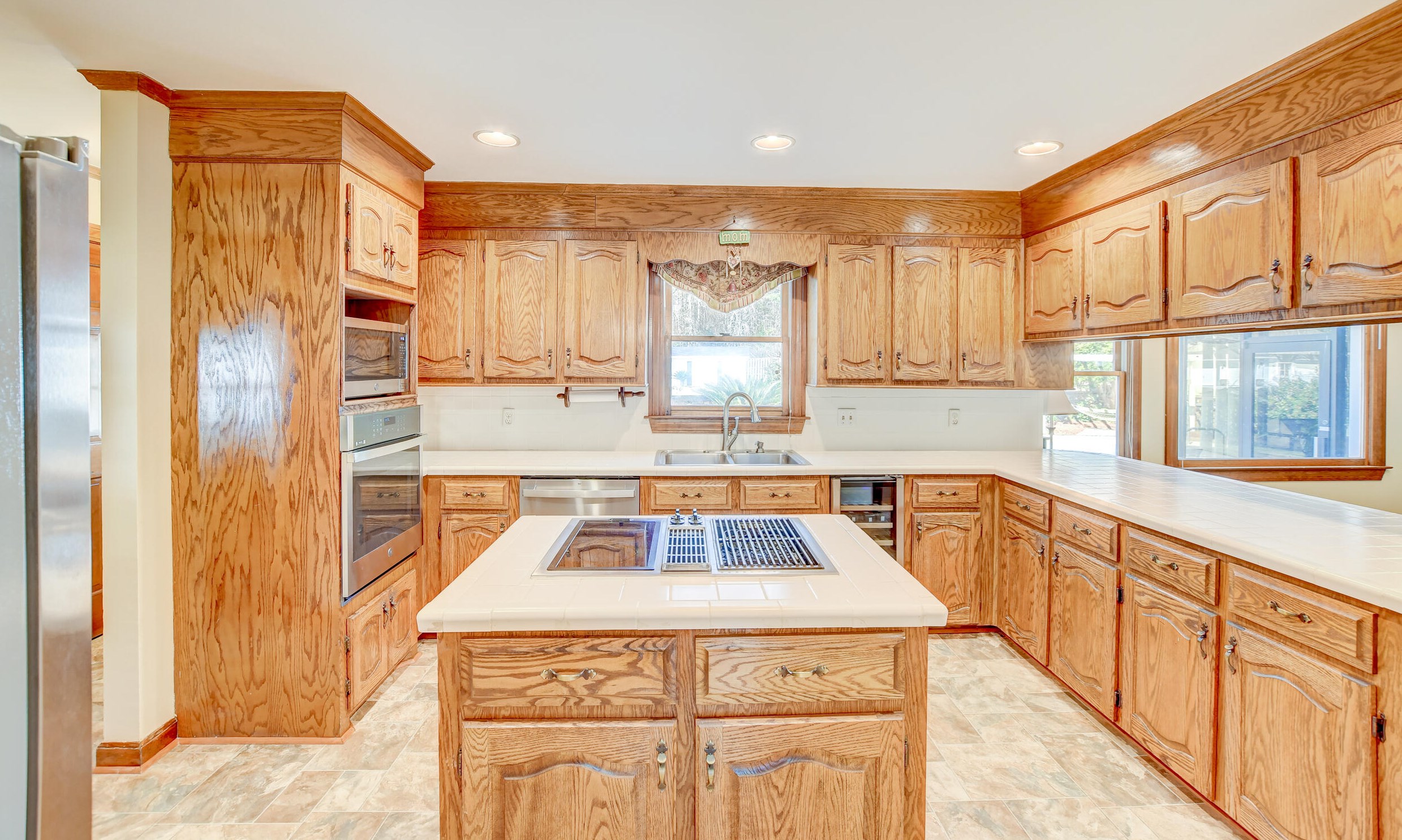 1104 Quenby Ln, Moncks Corner SC  29461-2913 exterior