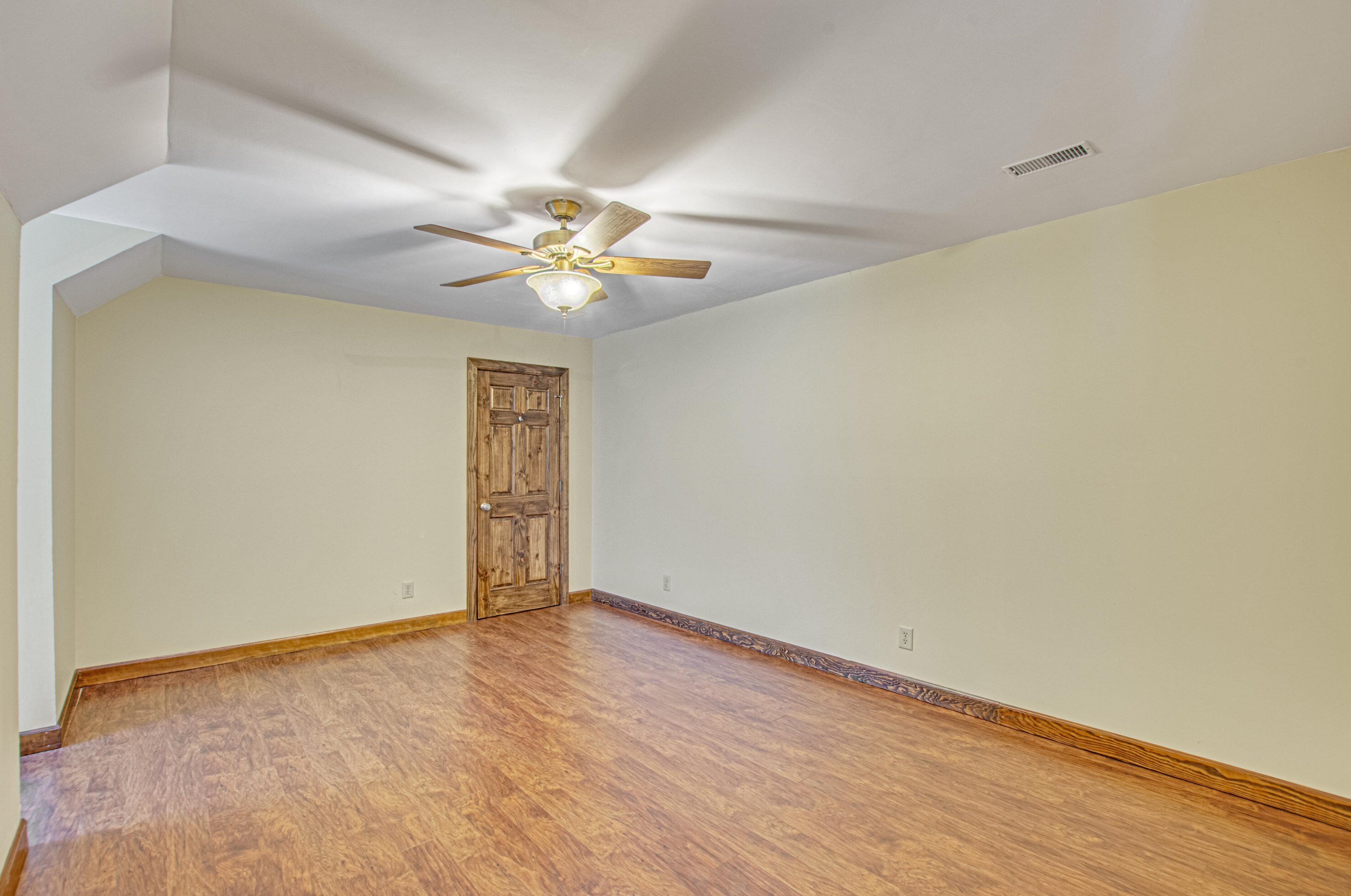 1104 Quenby Ln, Moncks Corner SC  29461-2913 exterior