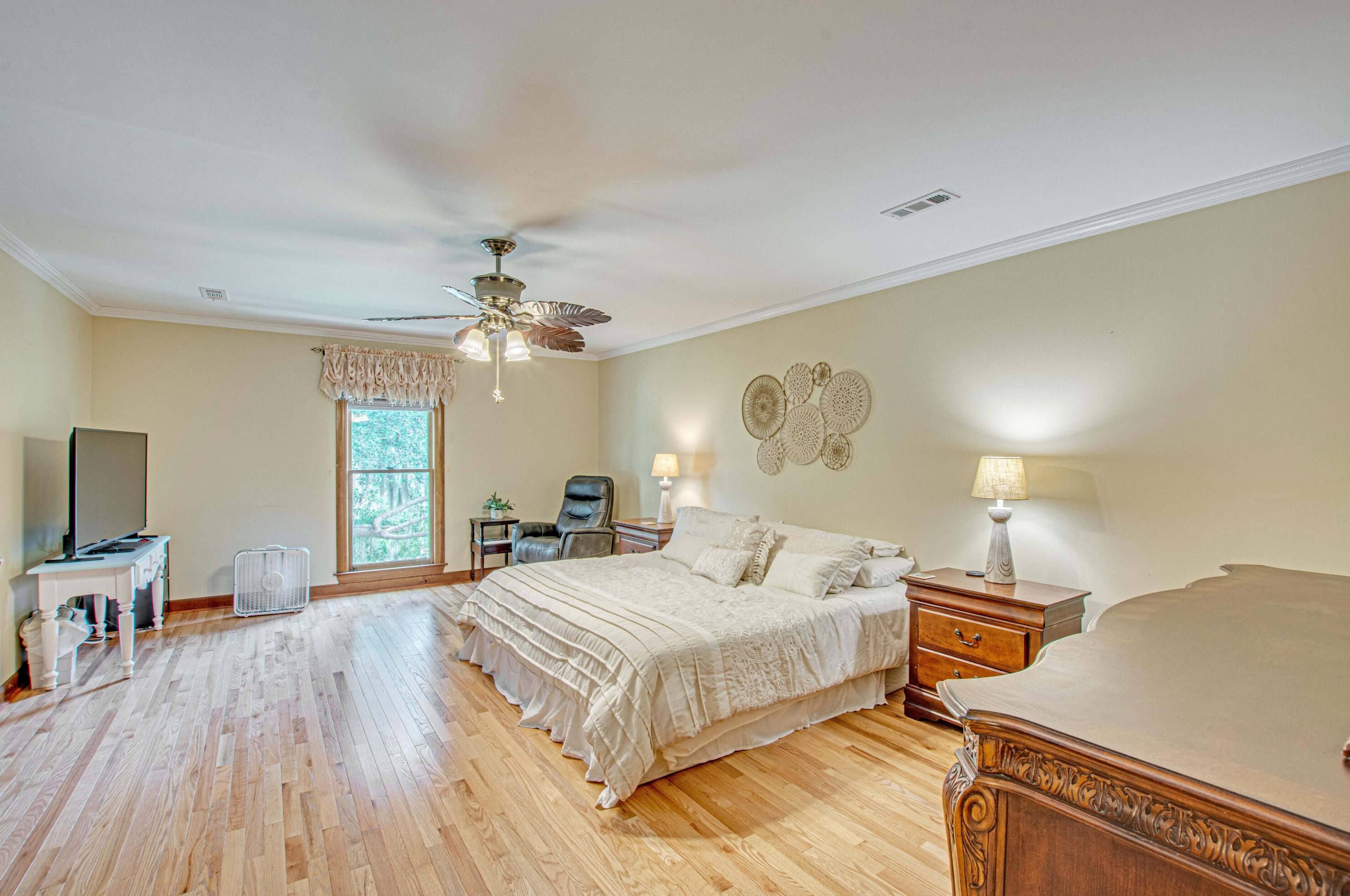 1104 Quenby Ln, Moncks Corner SC  29461-2913 exterior