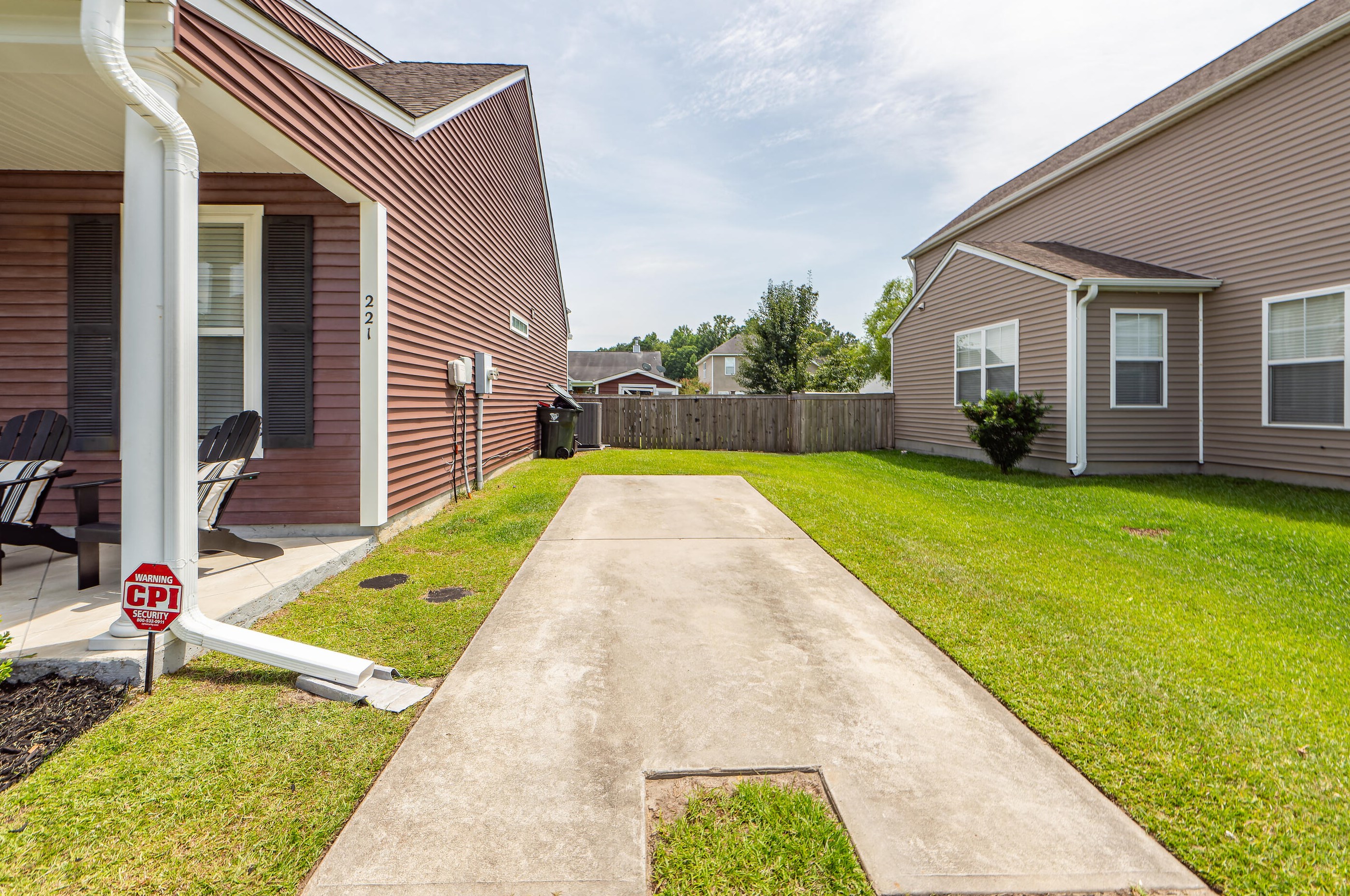 221 Killarney Trl, Moncks Corner SC  29461-8836 exterior