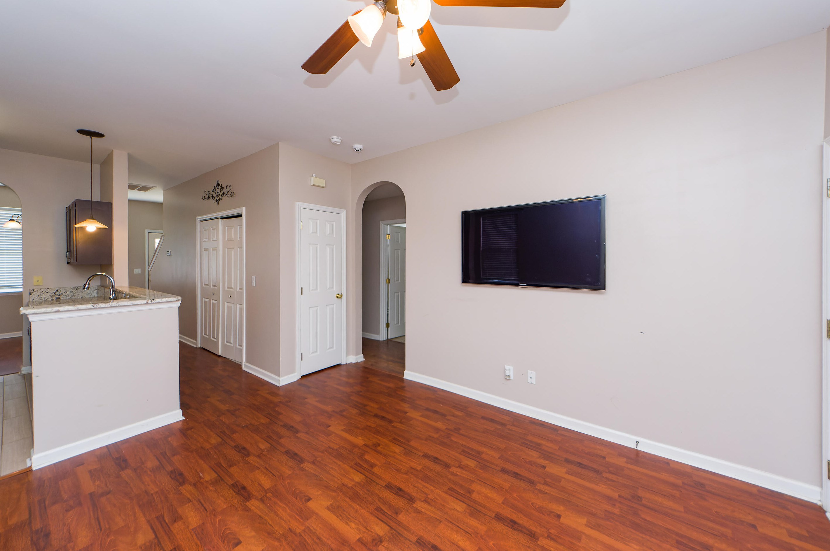221 Killarney Trl, Moncks Corner SC  29461-8836 exterior