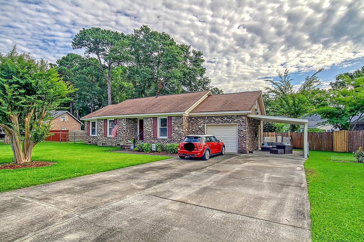 102 Ellen Ct, Summerville SC  29483-3601 exterior