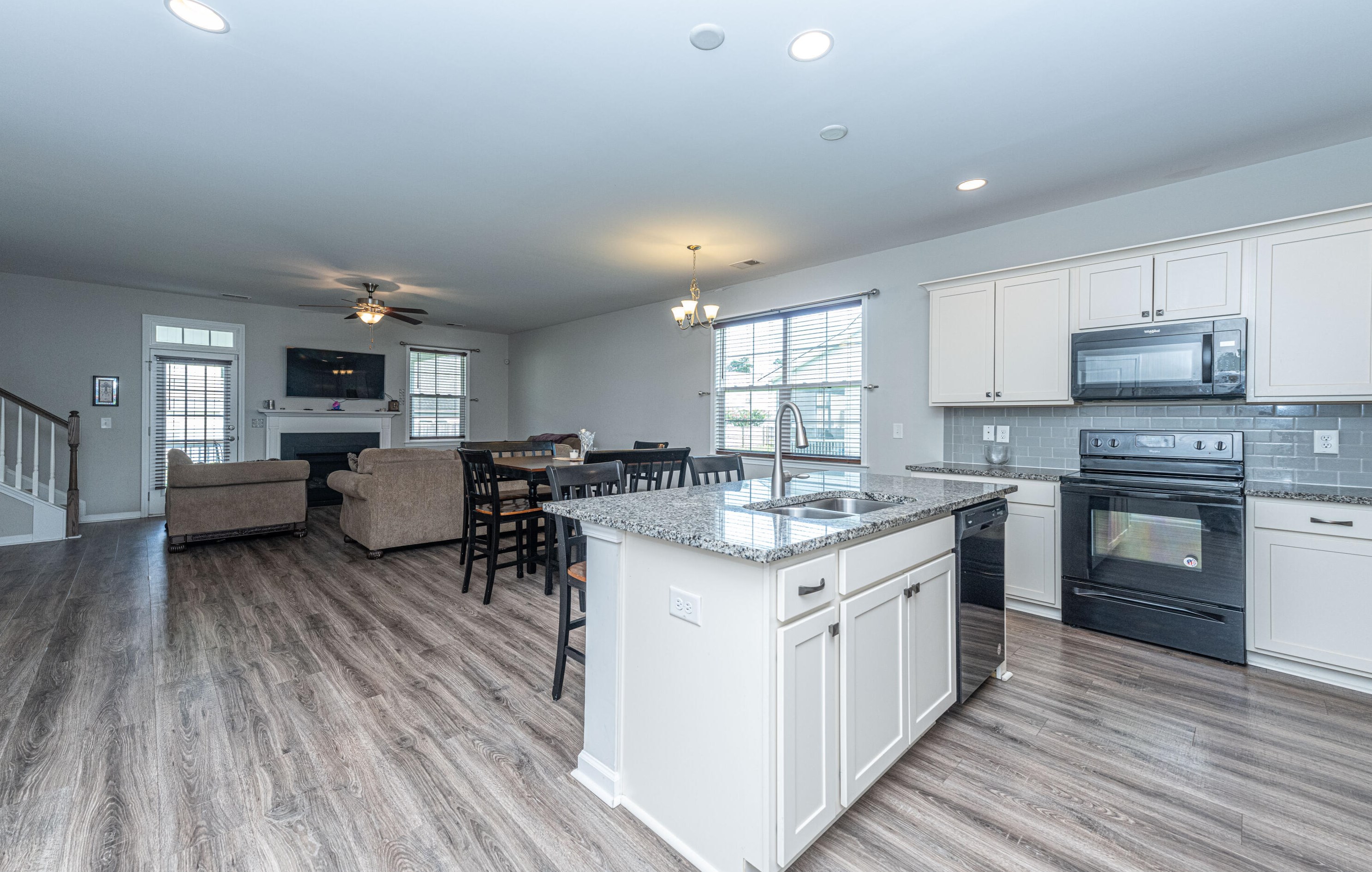 252 Topsaw Ln, Moncks Corner SC  29461-8890 exterior
