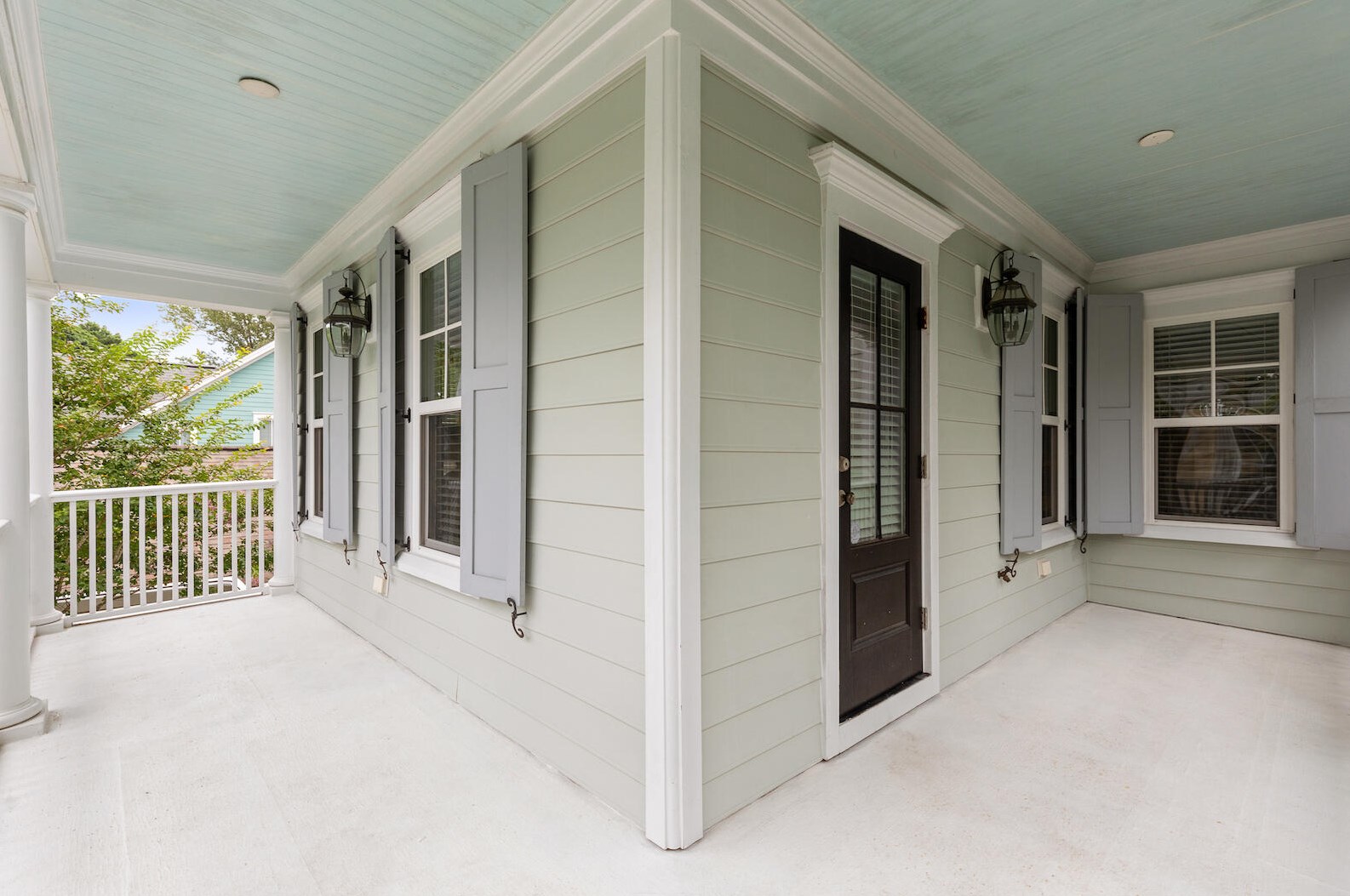 1641 Ware Btm Ln, Mount Pleasant SC  29464-8700 exterior