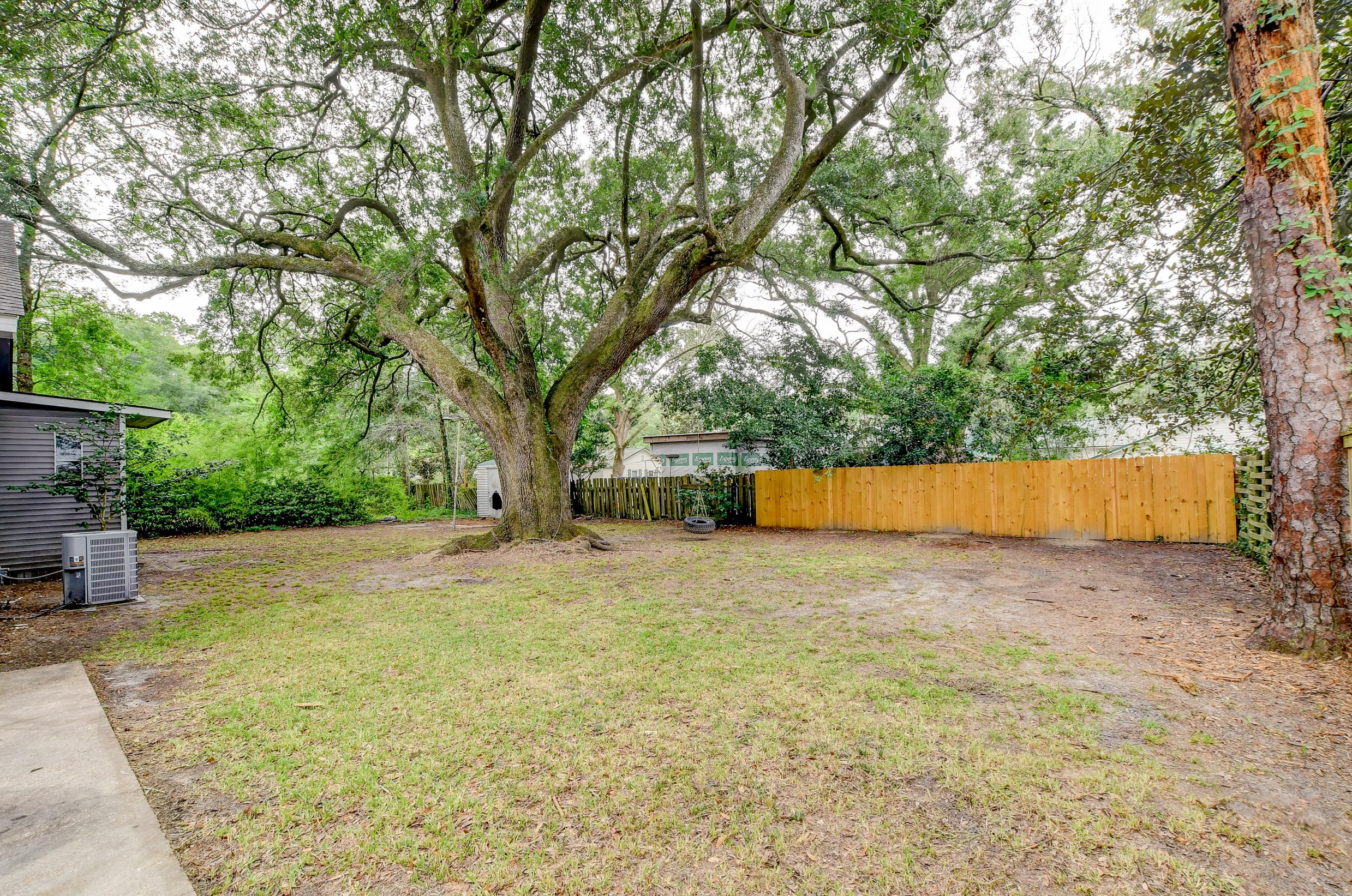 320 Warren St, Walterboro SC  29488-3231 exterior
