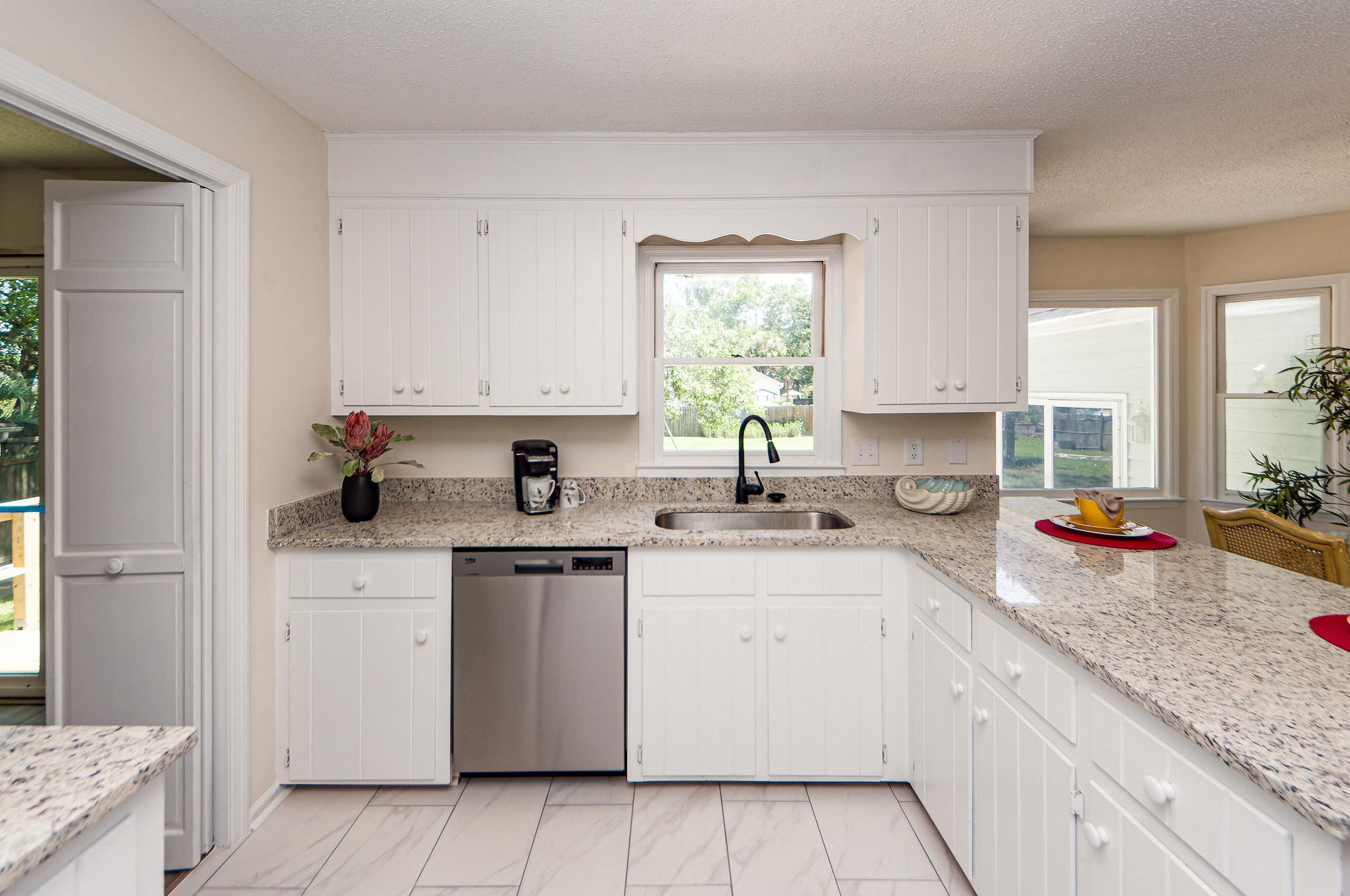 412 Eastover Cir, Summerville SC  29483-5239 exterior