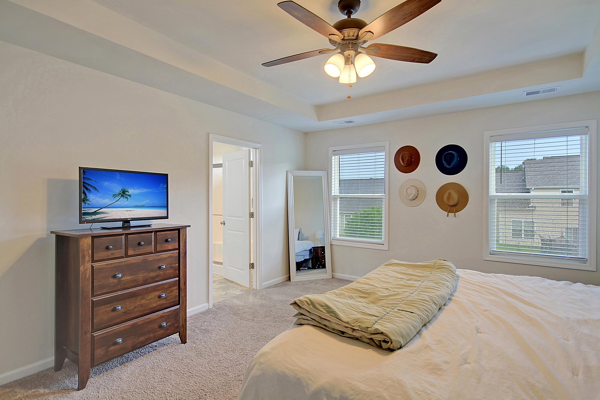 160 Hyrne Dr, Charleston SC 29445-7331 exterior