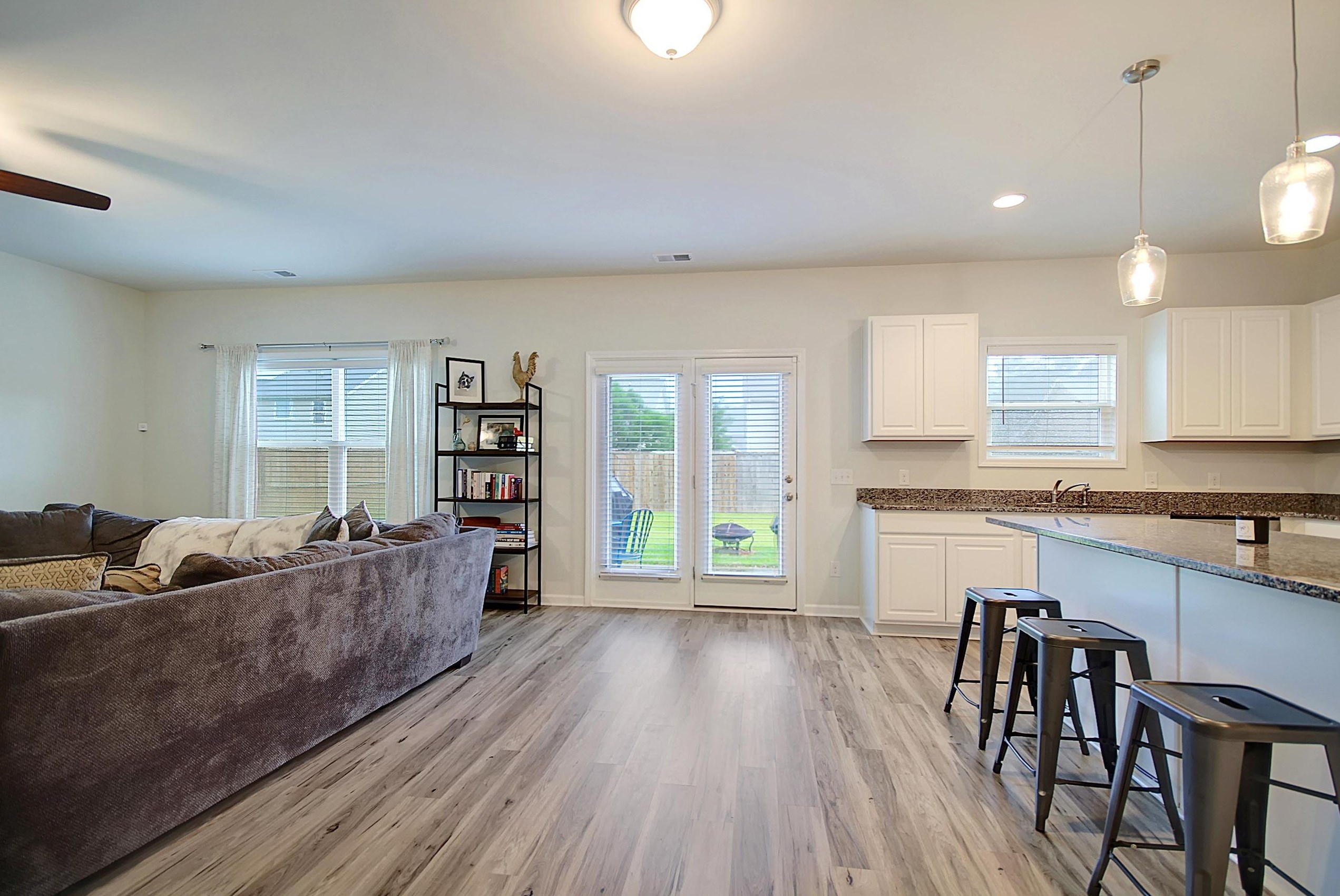 160 Hyrne Dr, Charleston SC 29445-7331 exterior