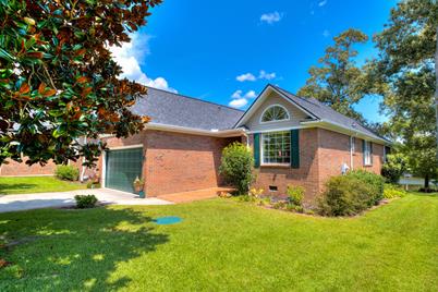 49 North Lake Circle, Manning, SC 29102 - Photo 1