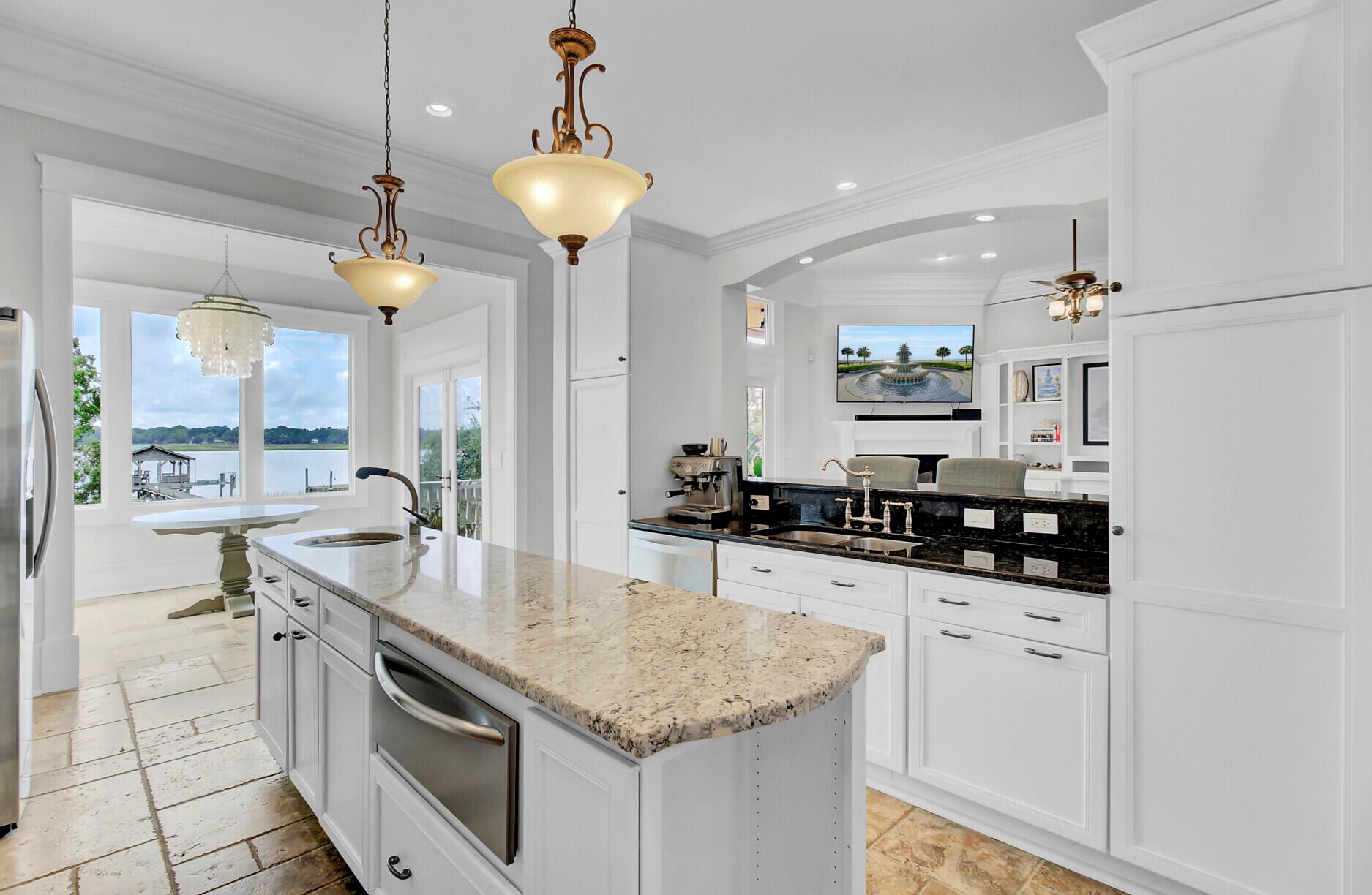 4365 Stoney Poynt Ct, Charleston SC  29405-6880 exterior