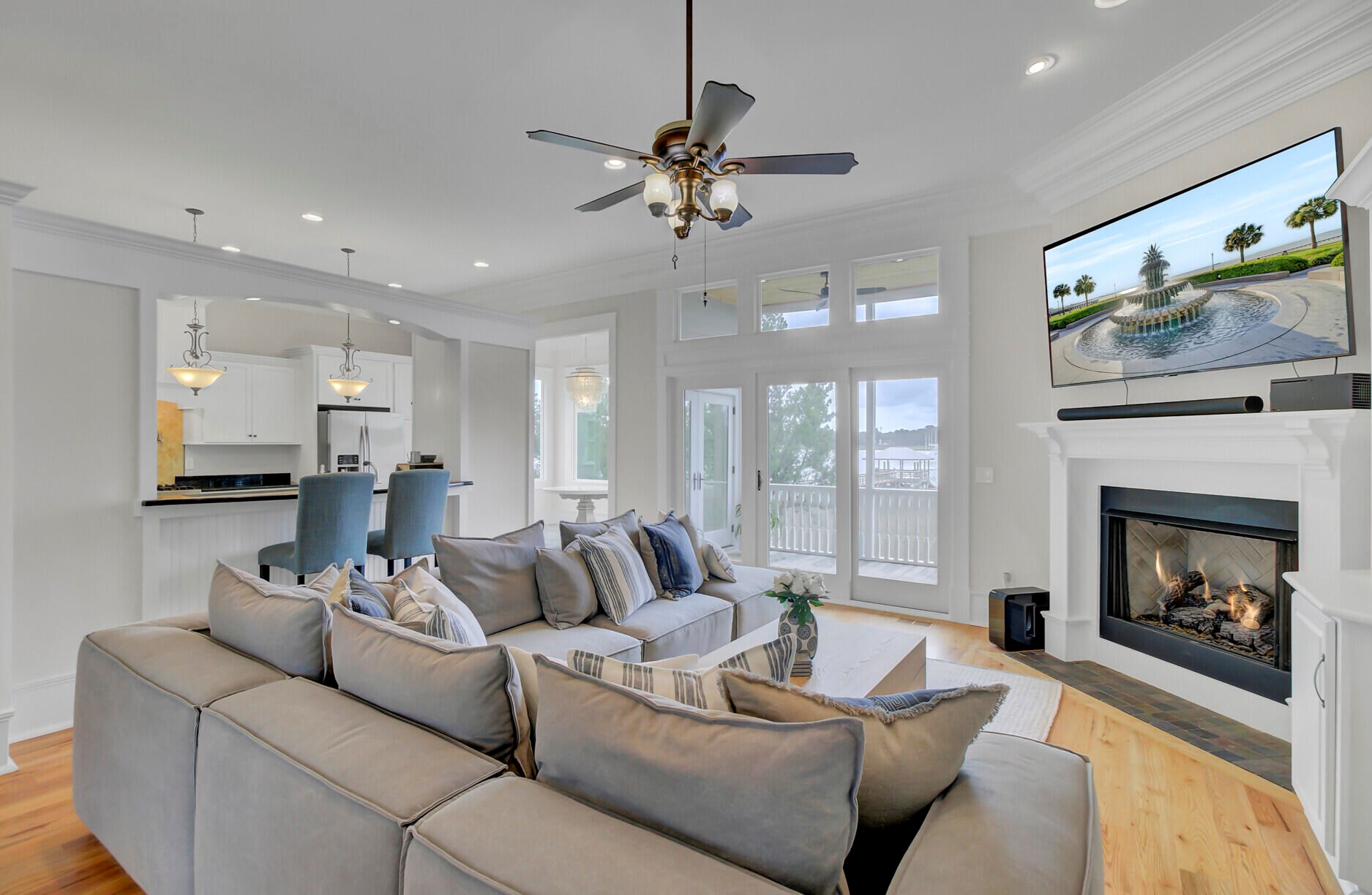 4365 Stoney Poynt Ct, Charleston SC  29405-6880 exterior