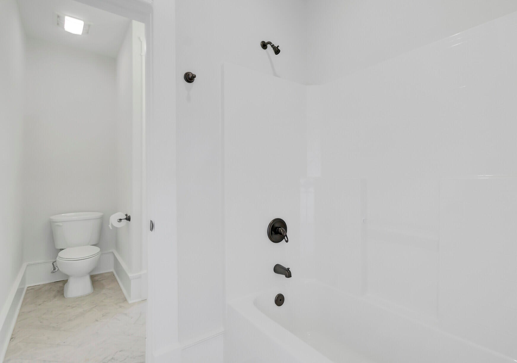 4365 Stoney Poynt Ct, Charleston SC  29405-6880 exterior