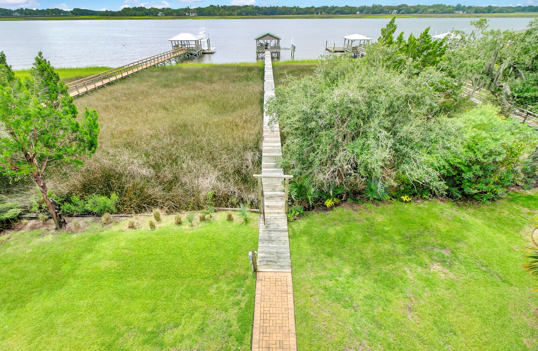 4365 Stoney Poynt Ct, Charleston SC  29405-6880 exterior