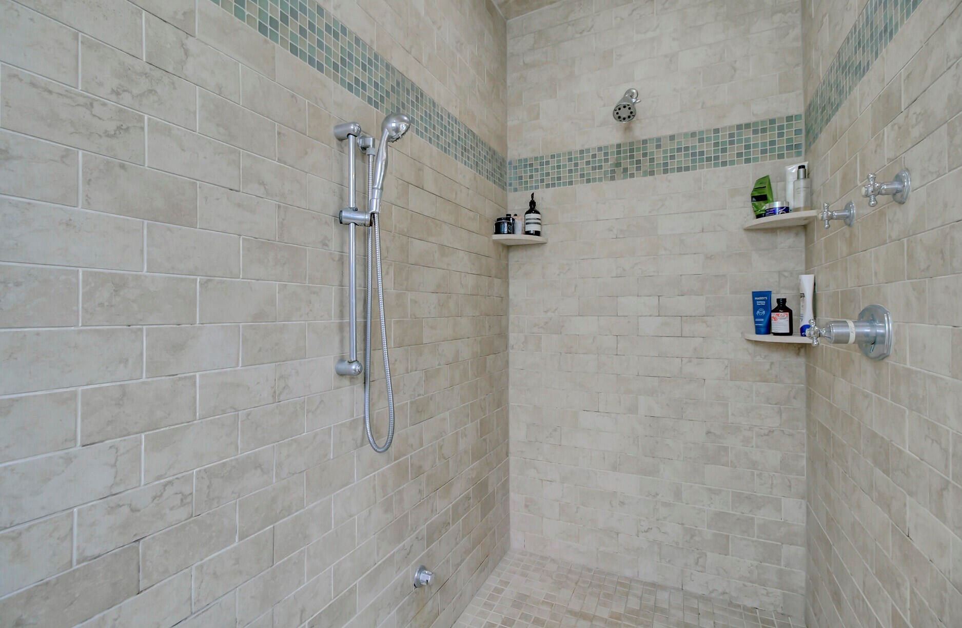 4365 Stoney Poynt Ct, Charleston SC  29405-6880 exterior