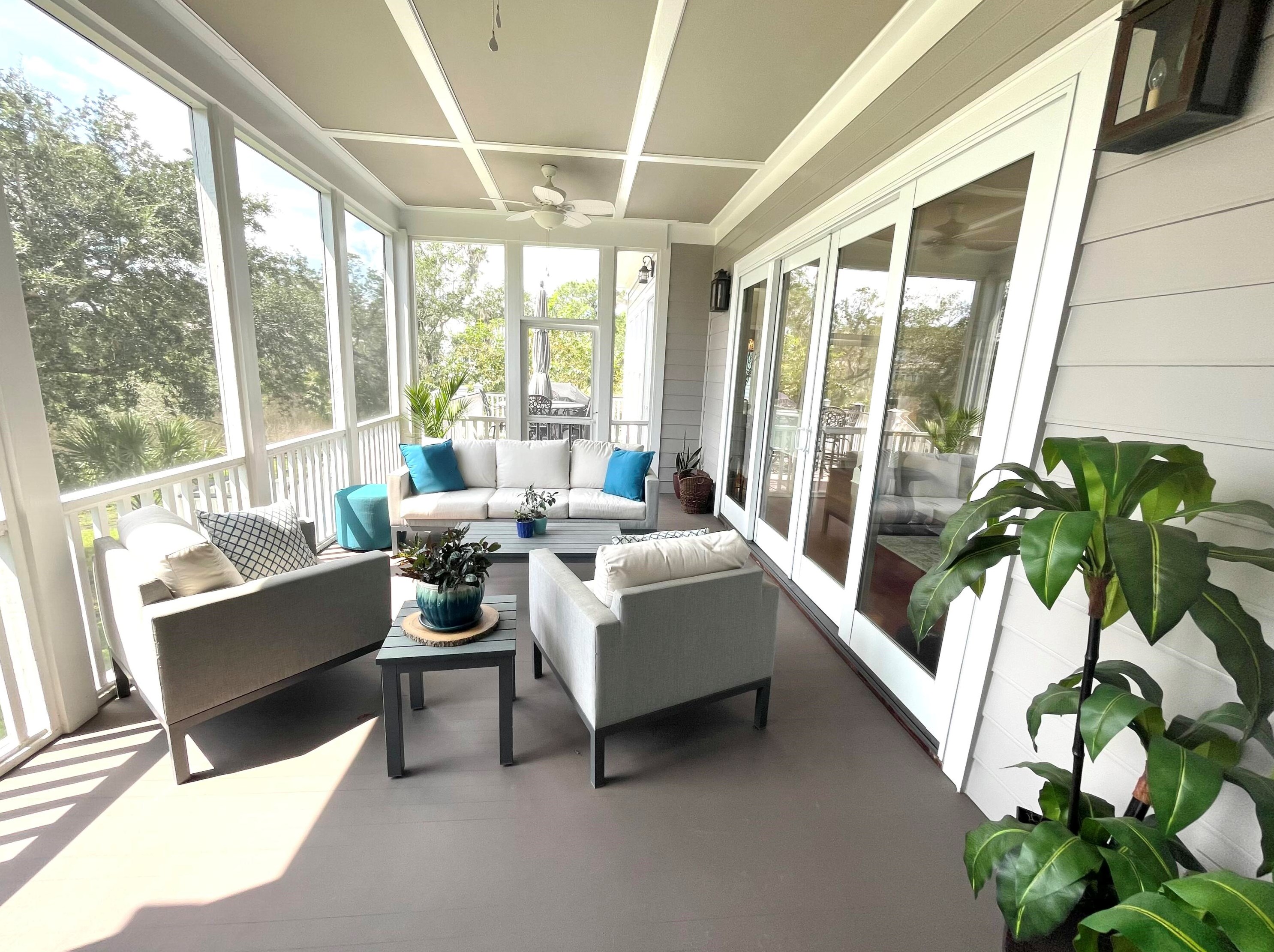 1531 Creek Side Way, Charleston SC  29492-8267 exterior