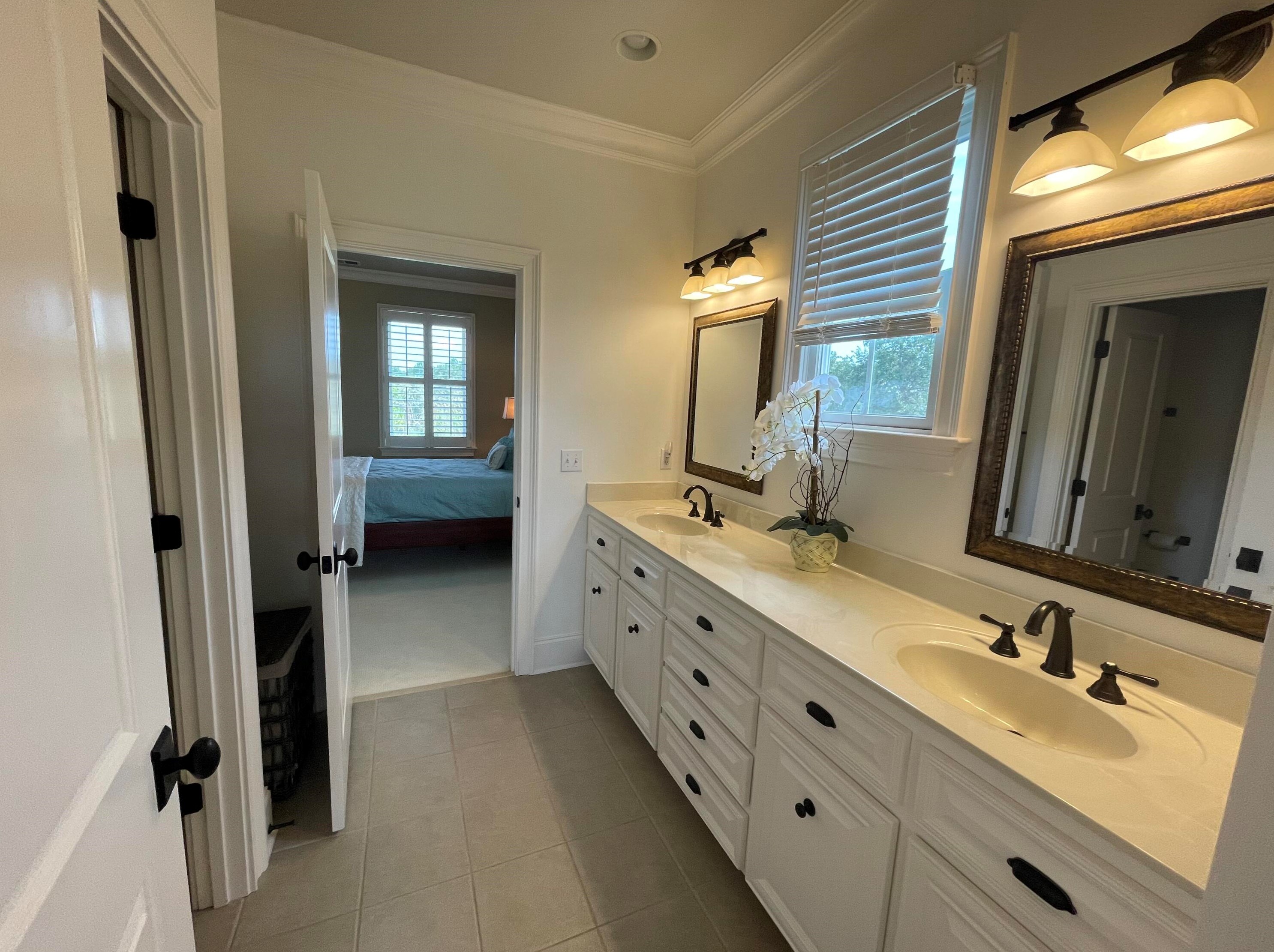 1531 Creek Side Way, Charleston SC  29492-8267 exterior