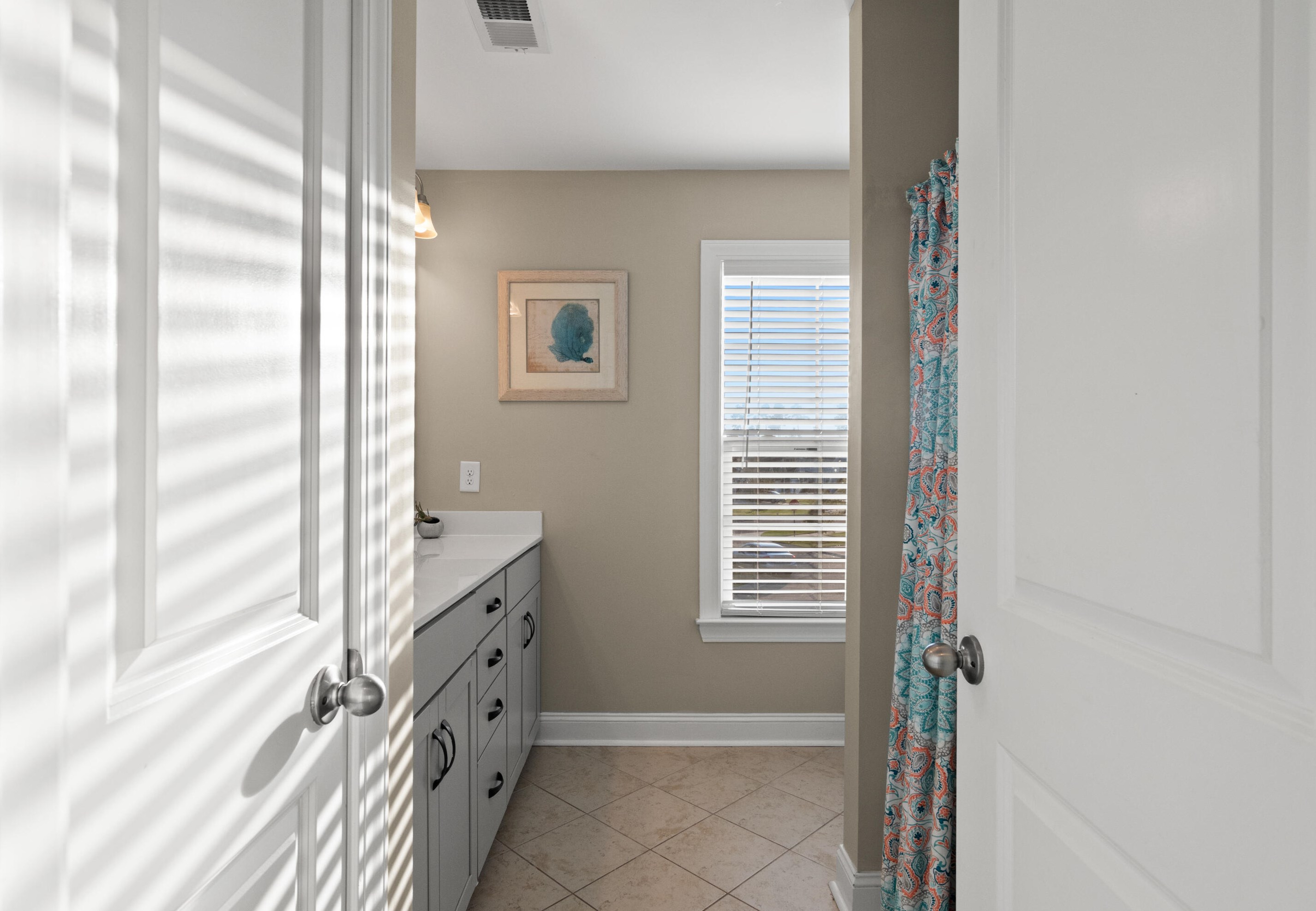 411 Whispering Breeze Ln, Summerville SC  29486 exterior