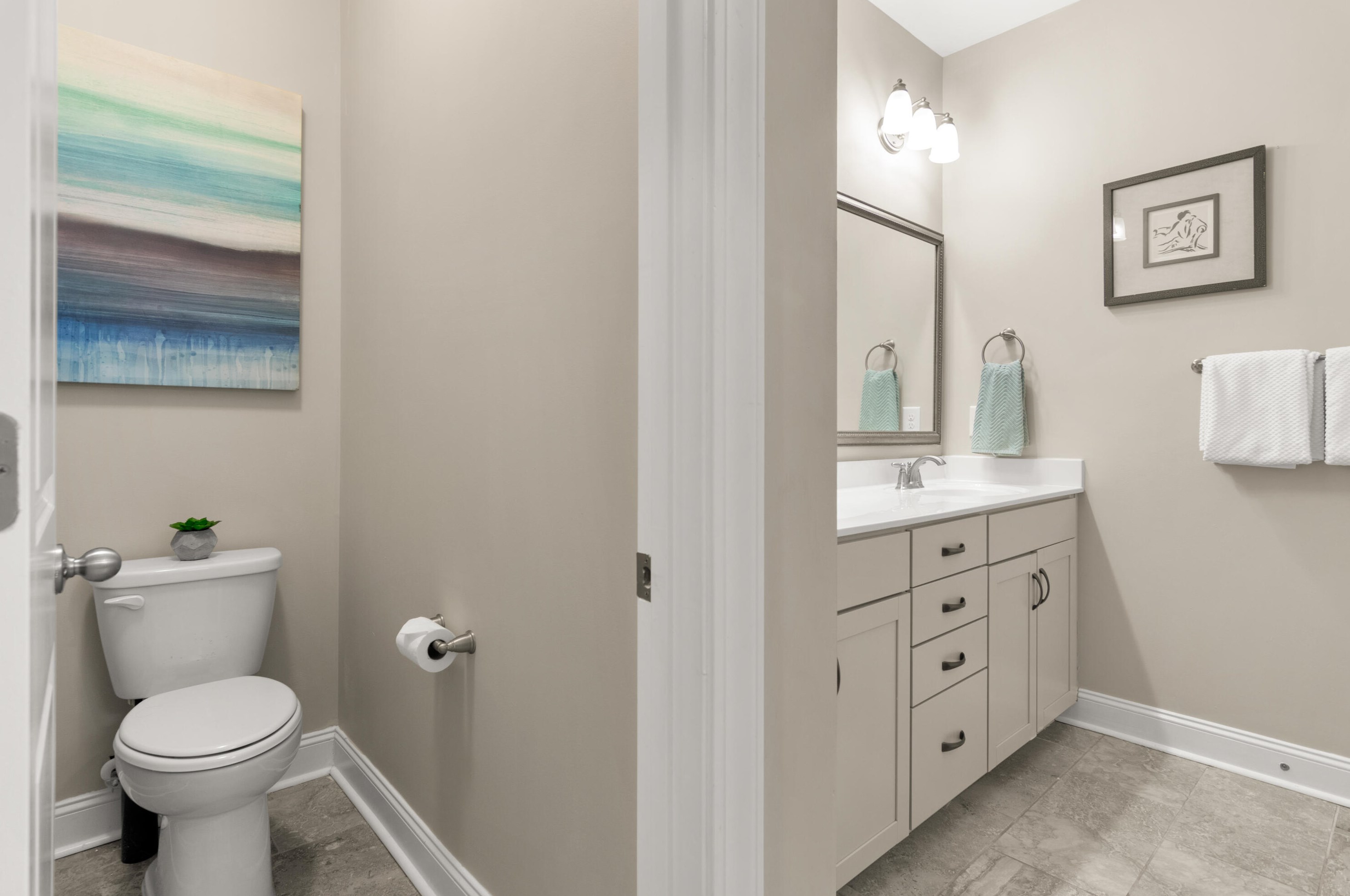 411 Whispering Breeze Ln, Summerville SC  29486 exterior