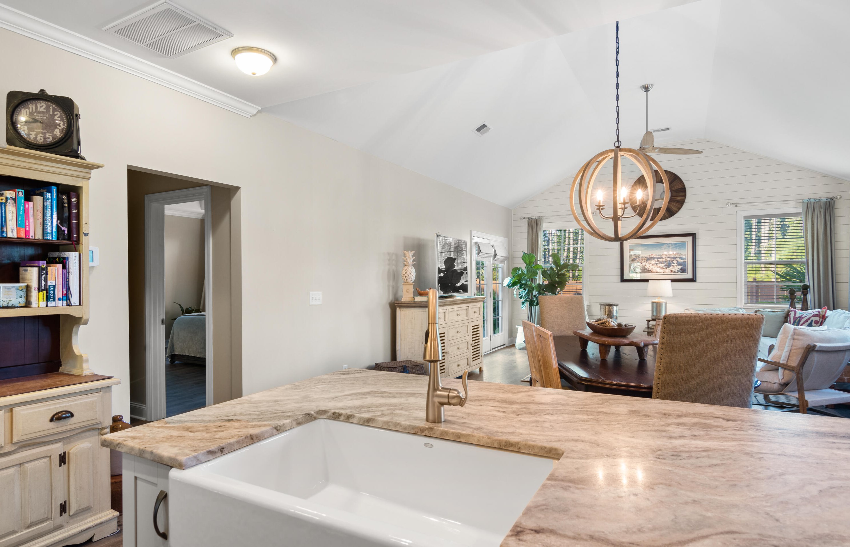 411 Whispering Breeze Ln, Summerville SC  29486 exterior