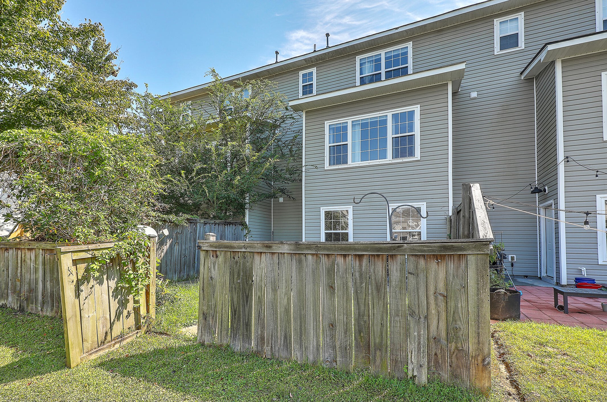 4077 Babbitt St, Charleston SC 29414-6077 exterior