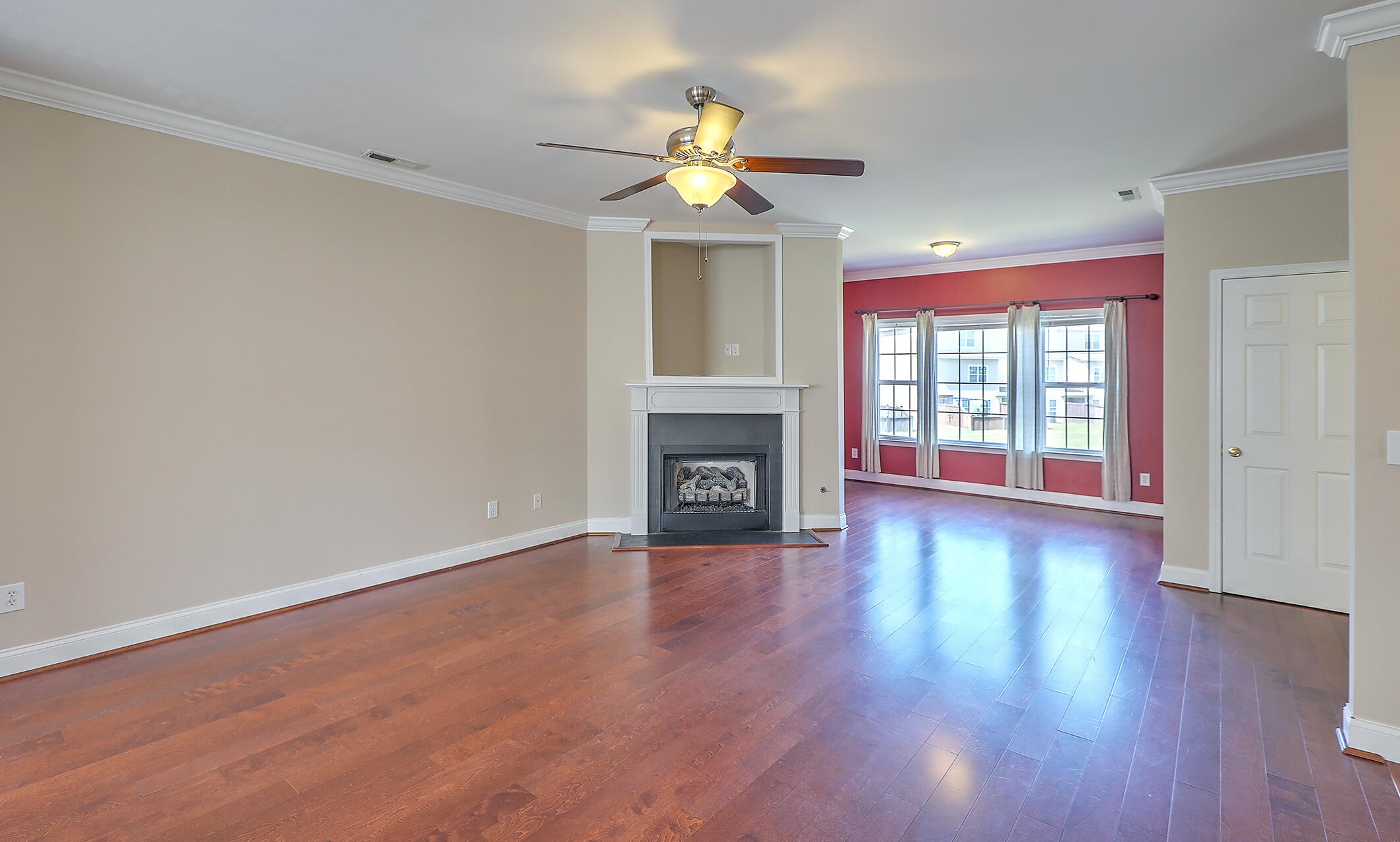 4077 Babbitt St, Charleston SC 29414-6077 exterior