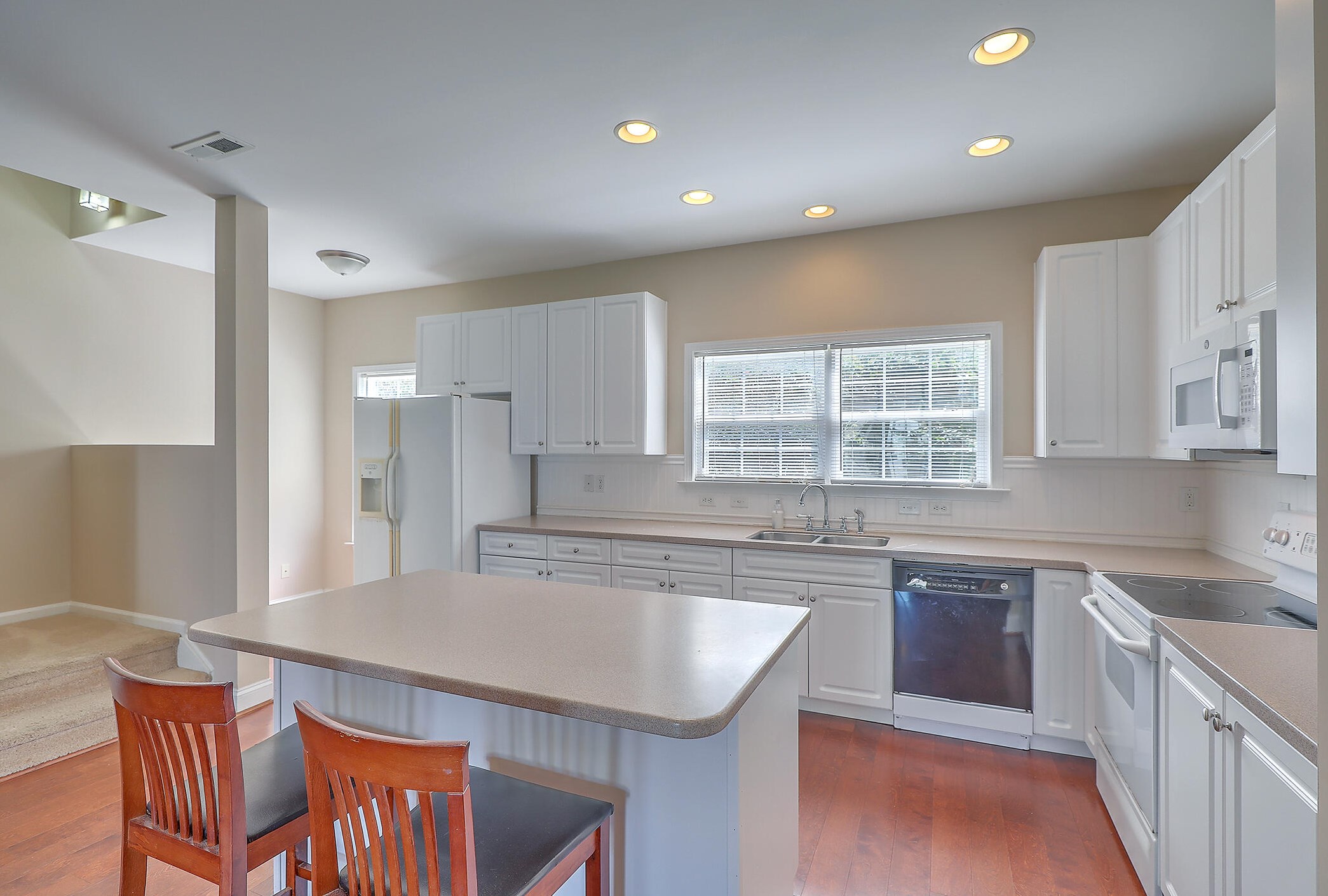 4077 Babbitt St, Charleston SC 29414-6077 exterior