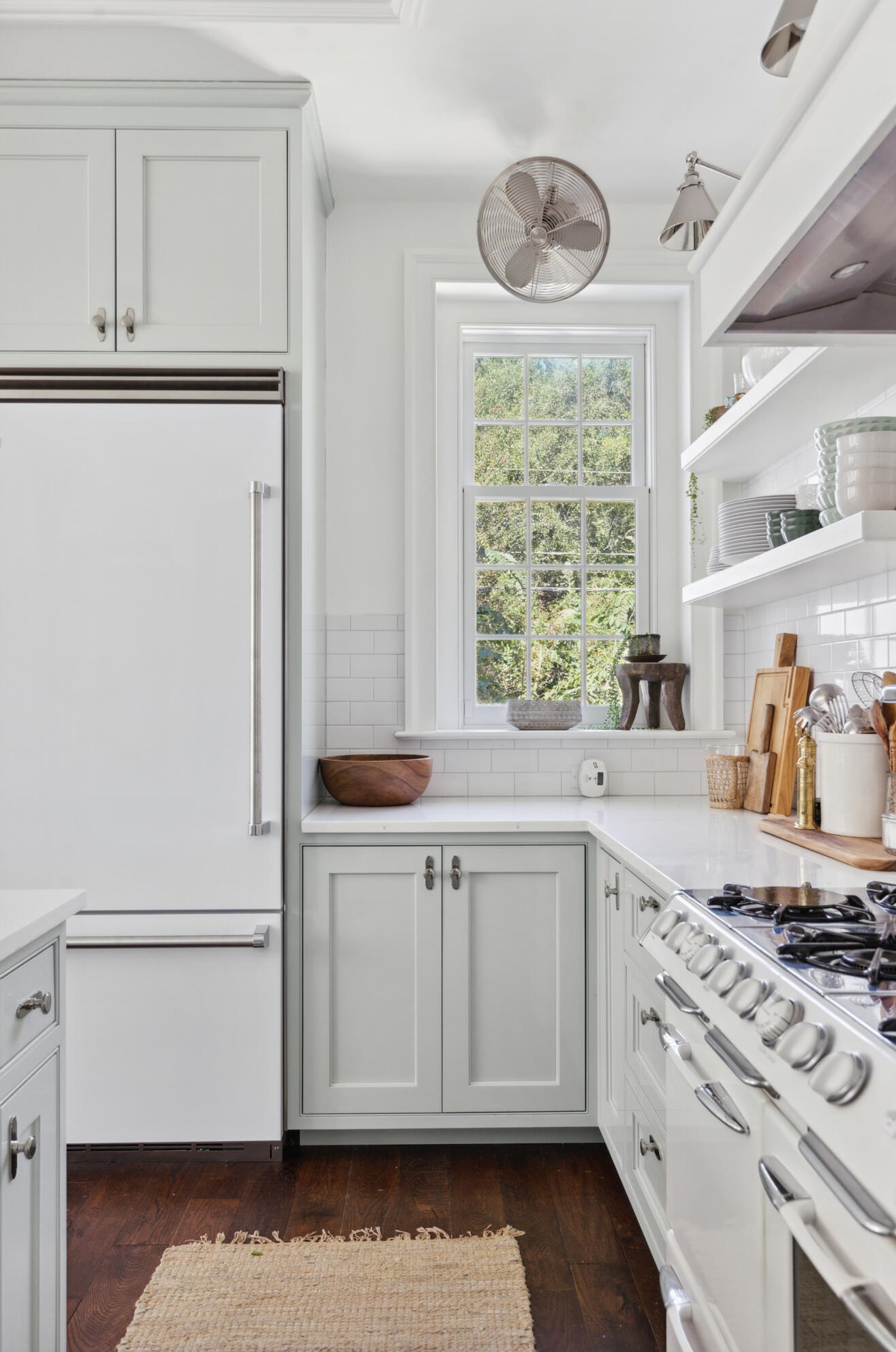 151 Queen St, Charleston SC  29401-1950 exterior