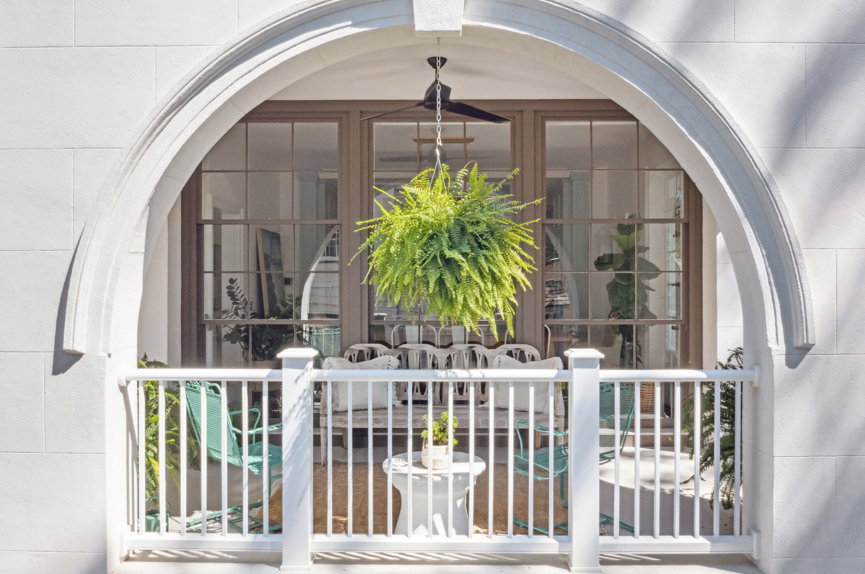 151 Queen St, Charleston SC  29401-1950 exterior