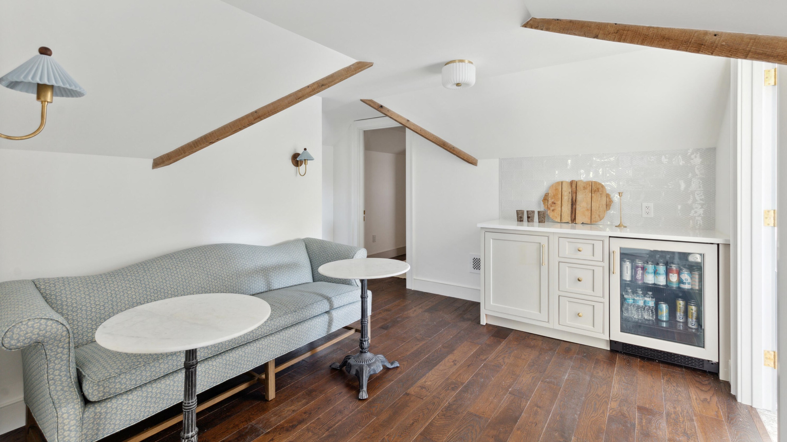 151 Queen St, Charleston SC  29401-1950 exterior