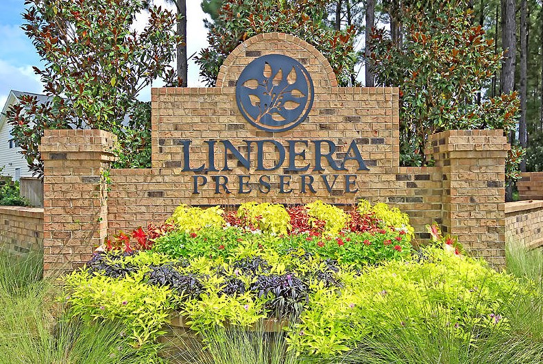 460 Whispering Breeze Ln, Summerville SC  29486 exterior