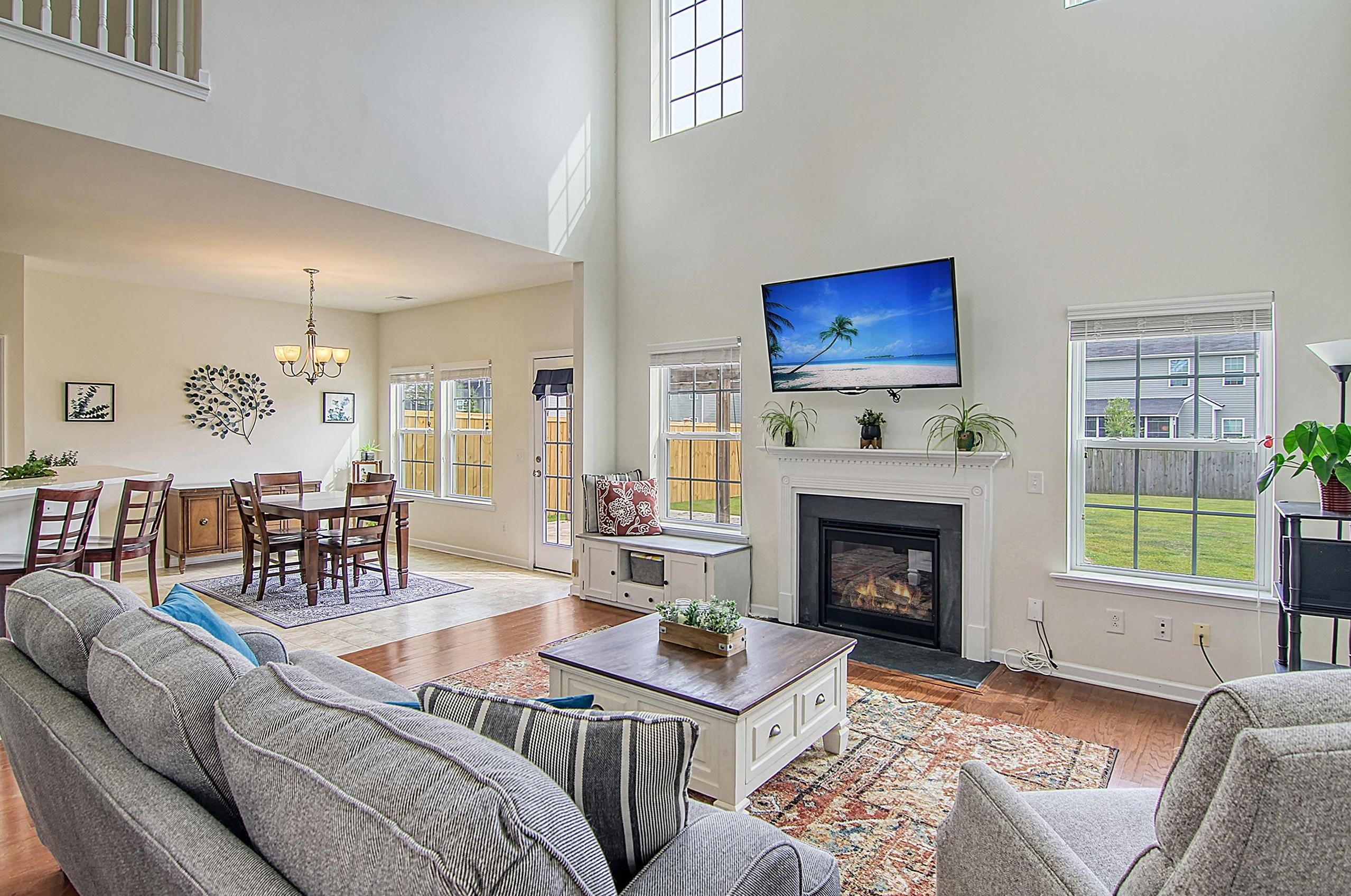 460 Whispering Breeze Ln, Summerville SC  29486 exterior