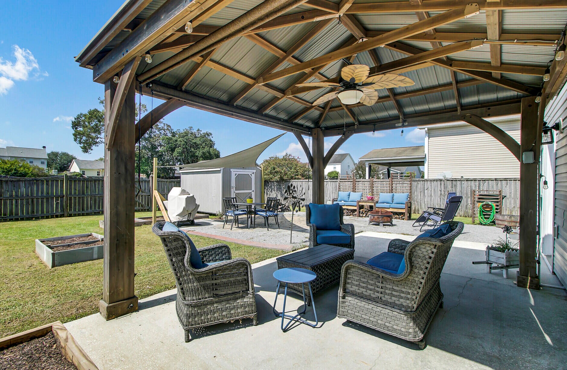 116 Hyrne Dr, Charleston SC 29445-7331 exterior