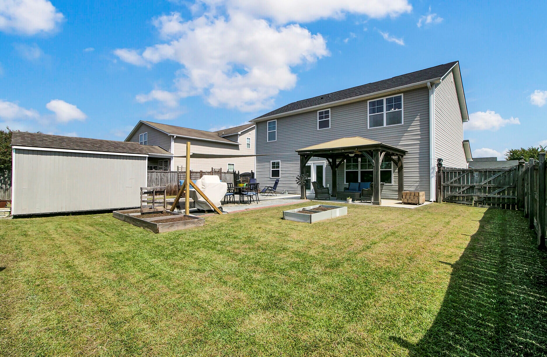 116 Hyrne Dr, Charleston SC 29445-7331 exterior