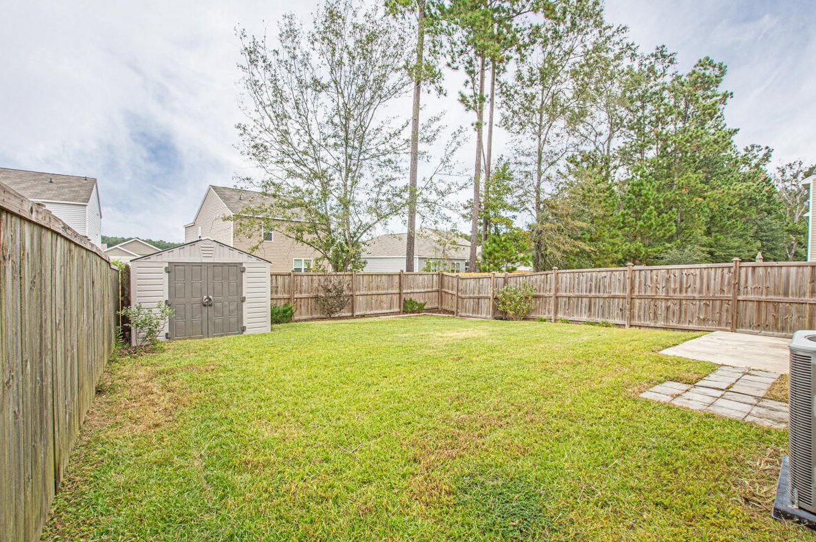 196 Longford Dr, Summerville SC  29483-5641 exterior