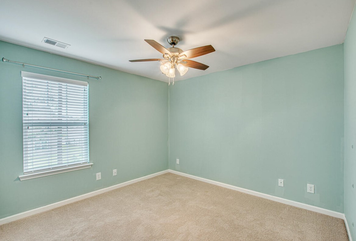 196 Longford Dr, Summerville SC  29483-5641 exterior