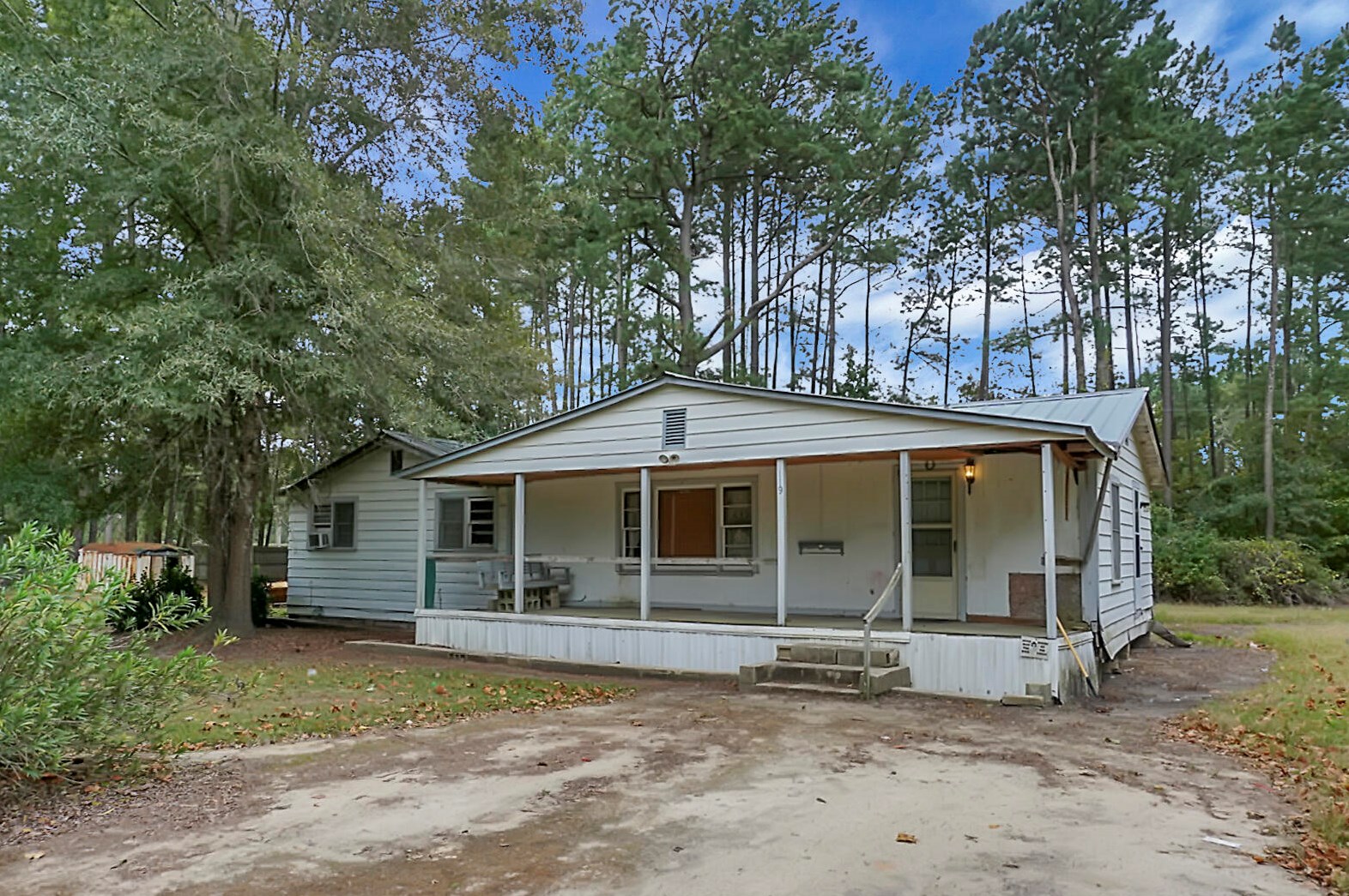 119 Moosehorn Ln, Moncks Corner SC  29461-4608 exterior