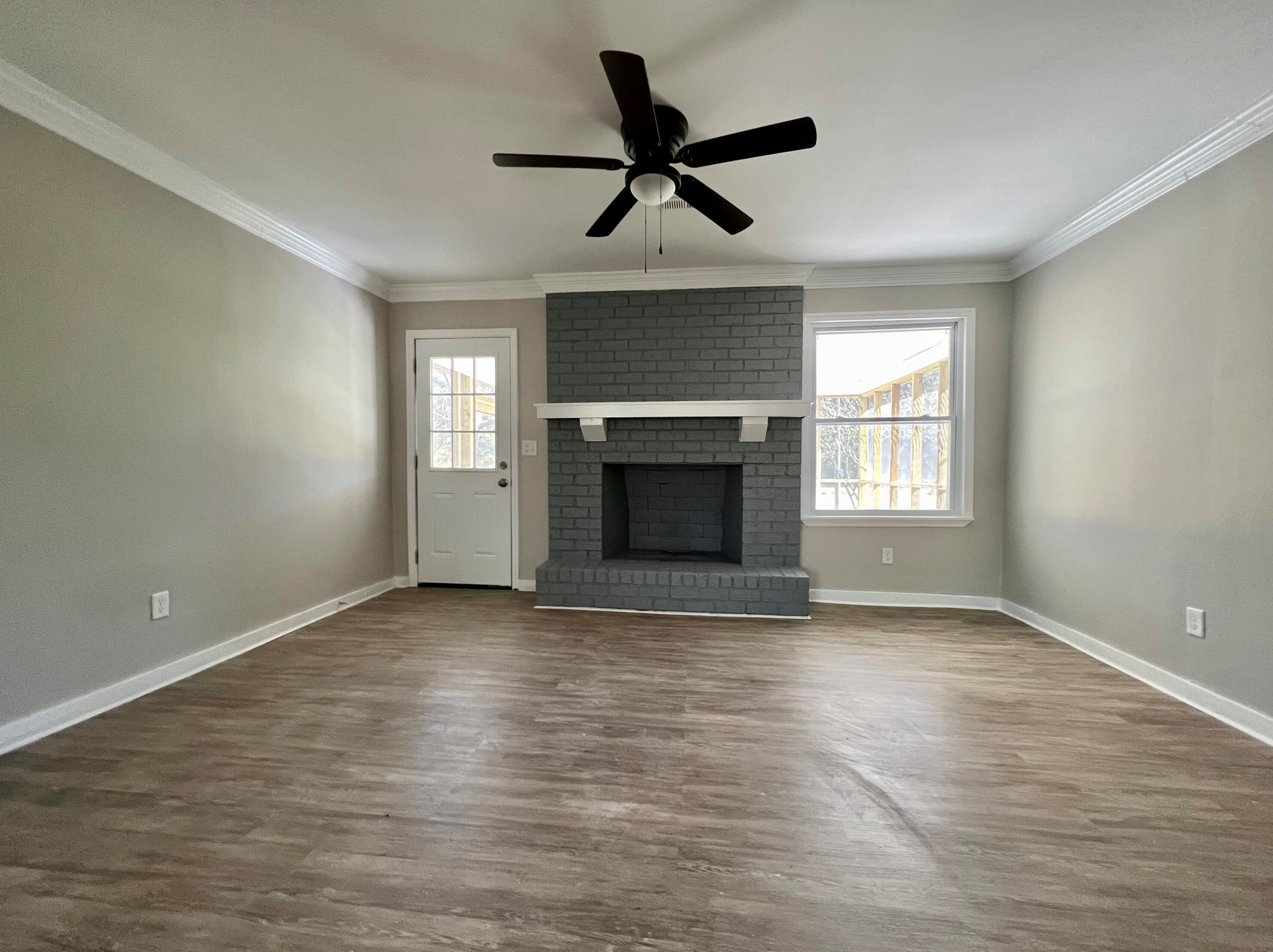 306 Cotie Ln, Moncks Corner SC  29461-7393 exterior